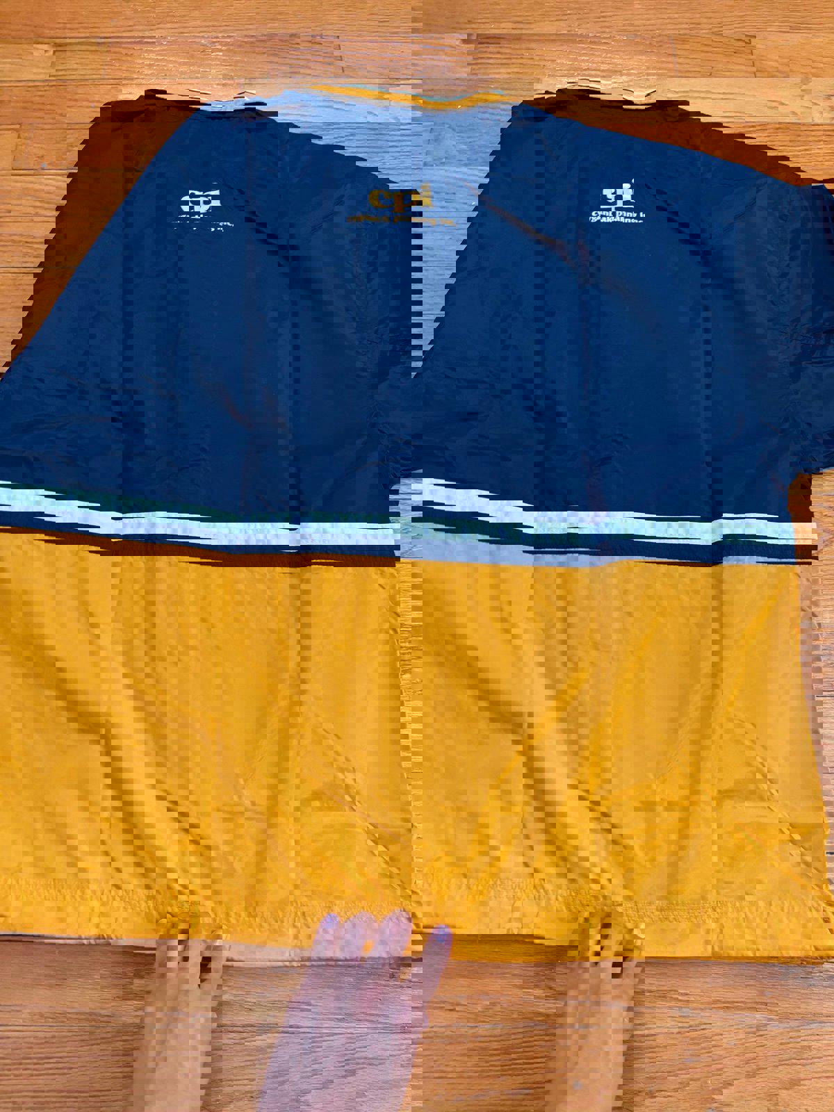 Vintage University of Milwaukee Wisconsin Marquette Eagles Windbreaker Jack