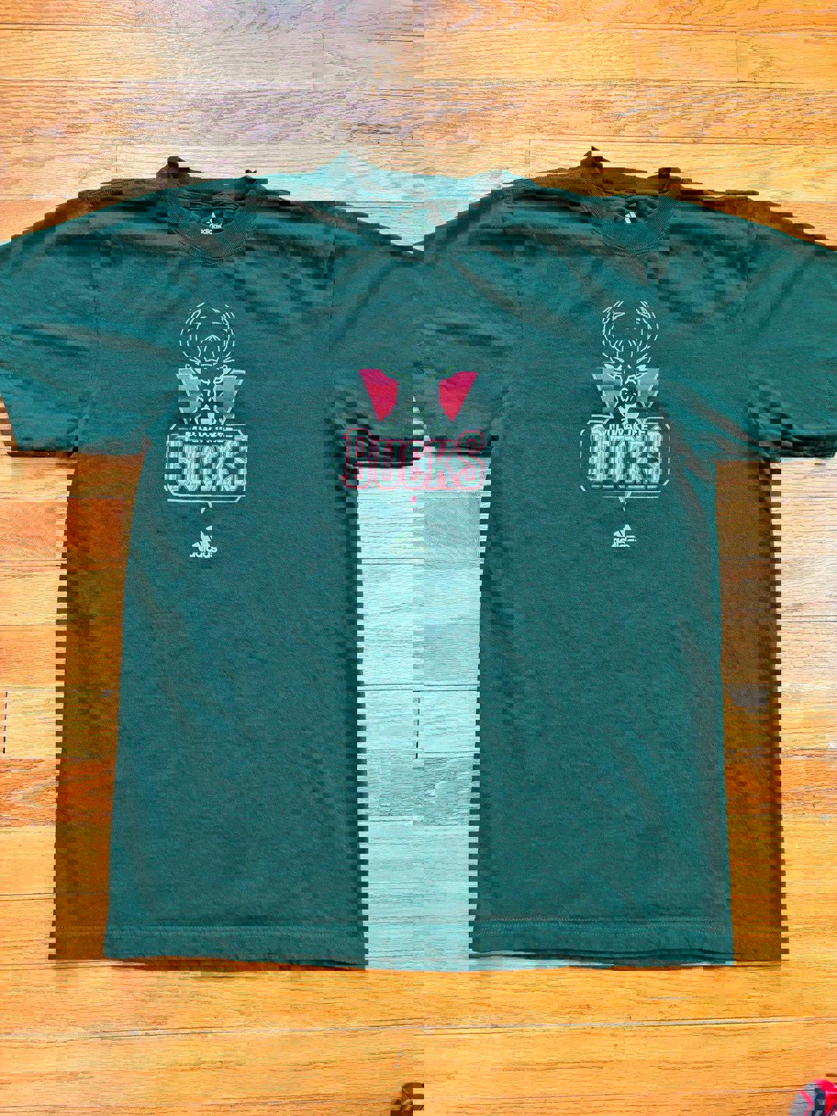 Vintage Adidas Milwaukee Bucks T-Shirt