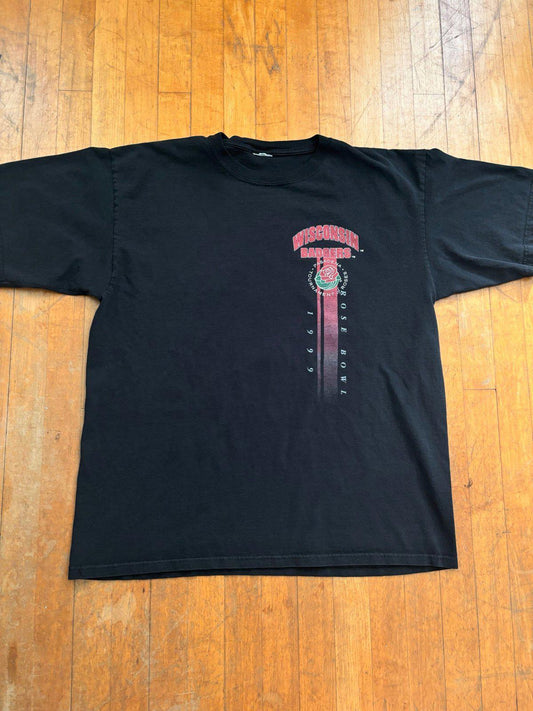 Vintage University of Wisconsin Badgers Football Rose Bowl T-Shirt