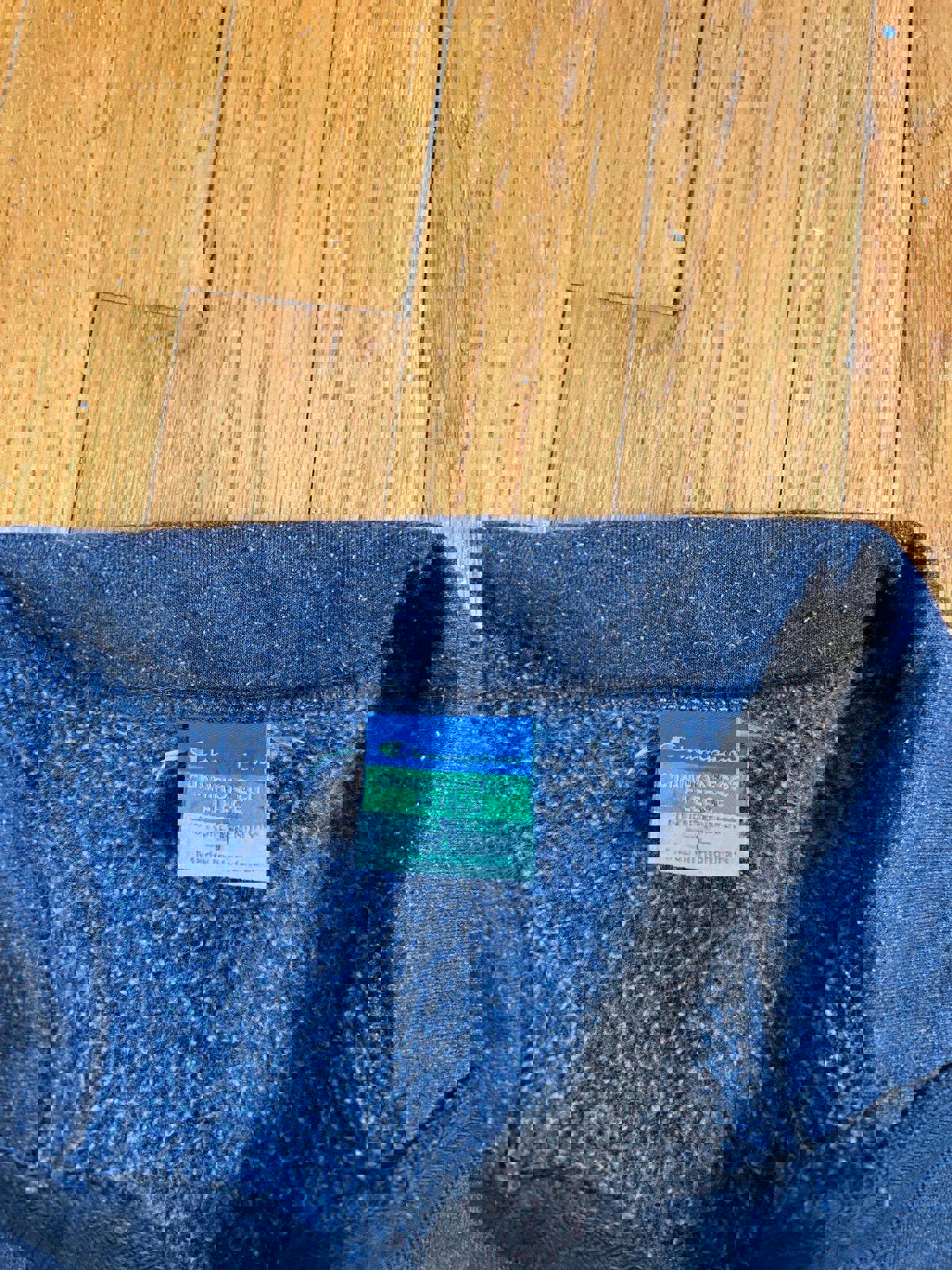 Champion University of Milwaukee Wisconsin Marquette Eagles Sweater