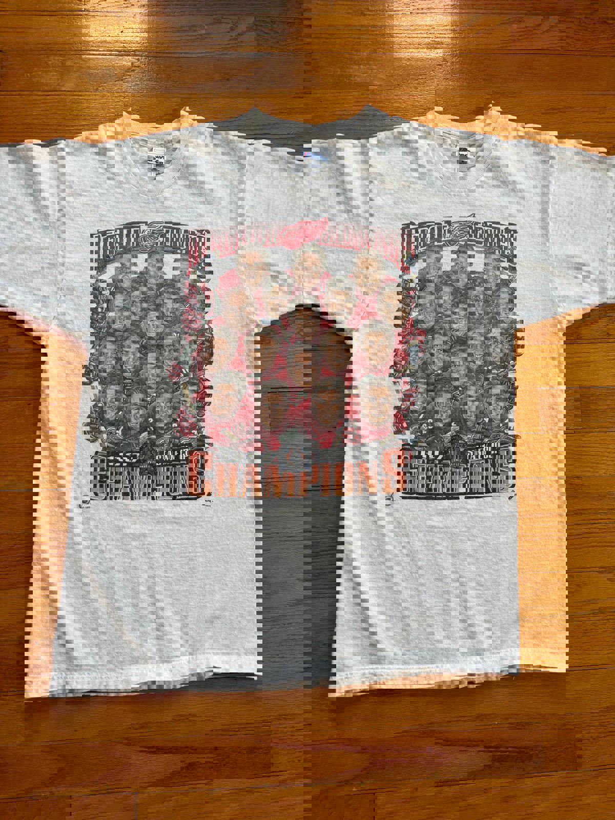 Vintage NHL Detroit Red Wings Stanley Cup Champions T-Shirt