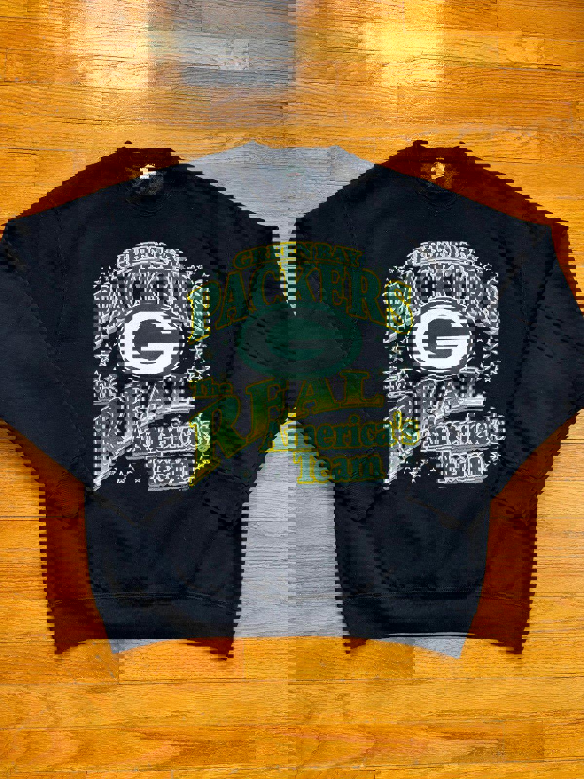 Vintage 90s NFL Green Bay Packer Americas Team Crewneck Sweater