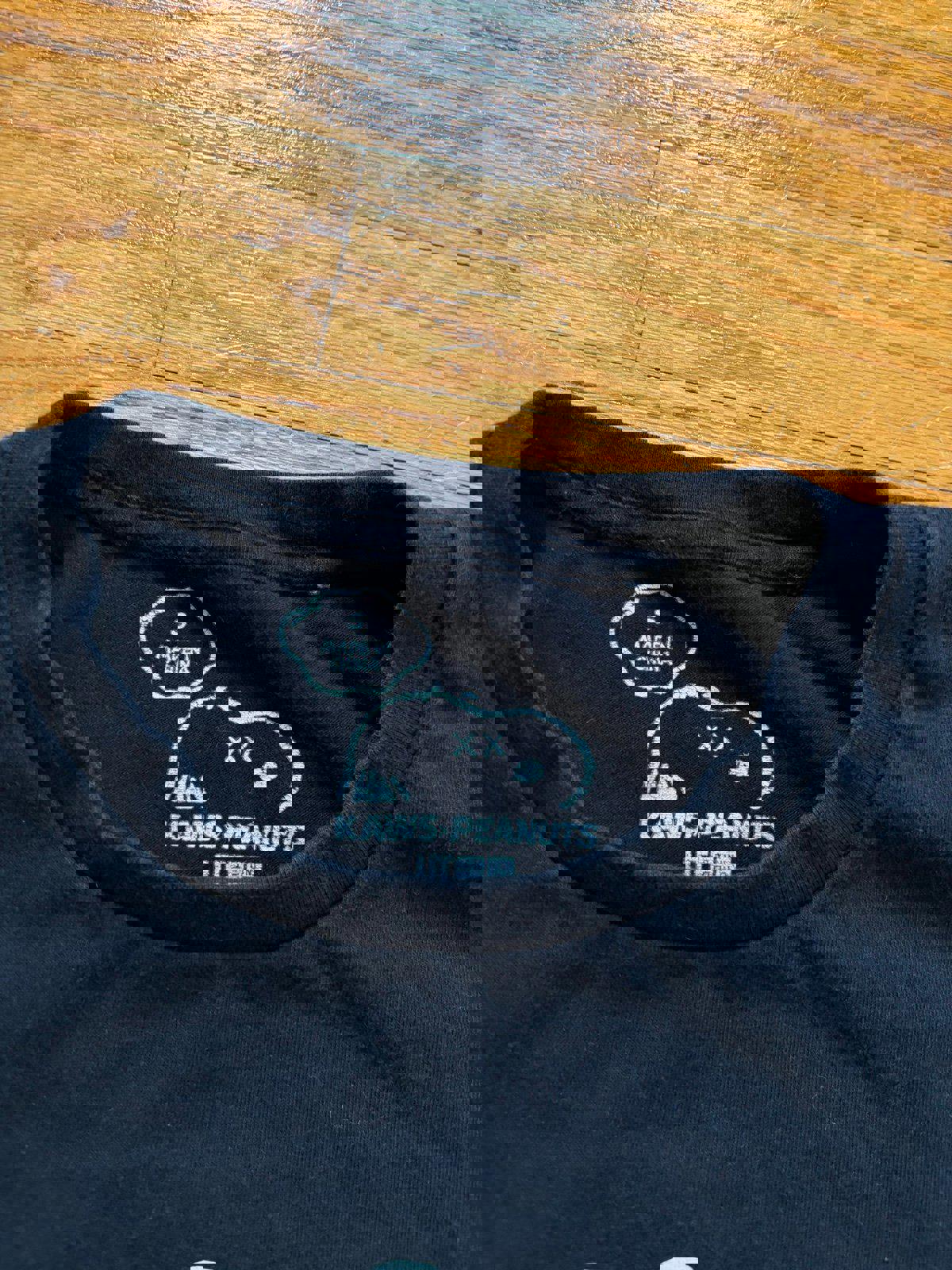 Kaws Peanuts Snoopy Uniqlo T-Shirt