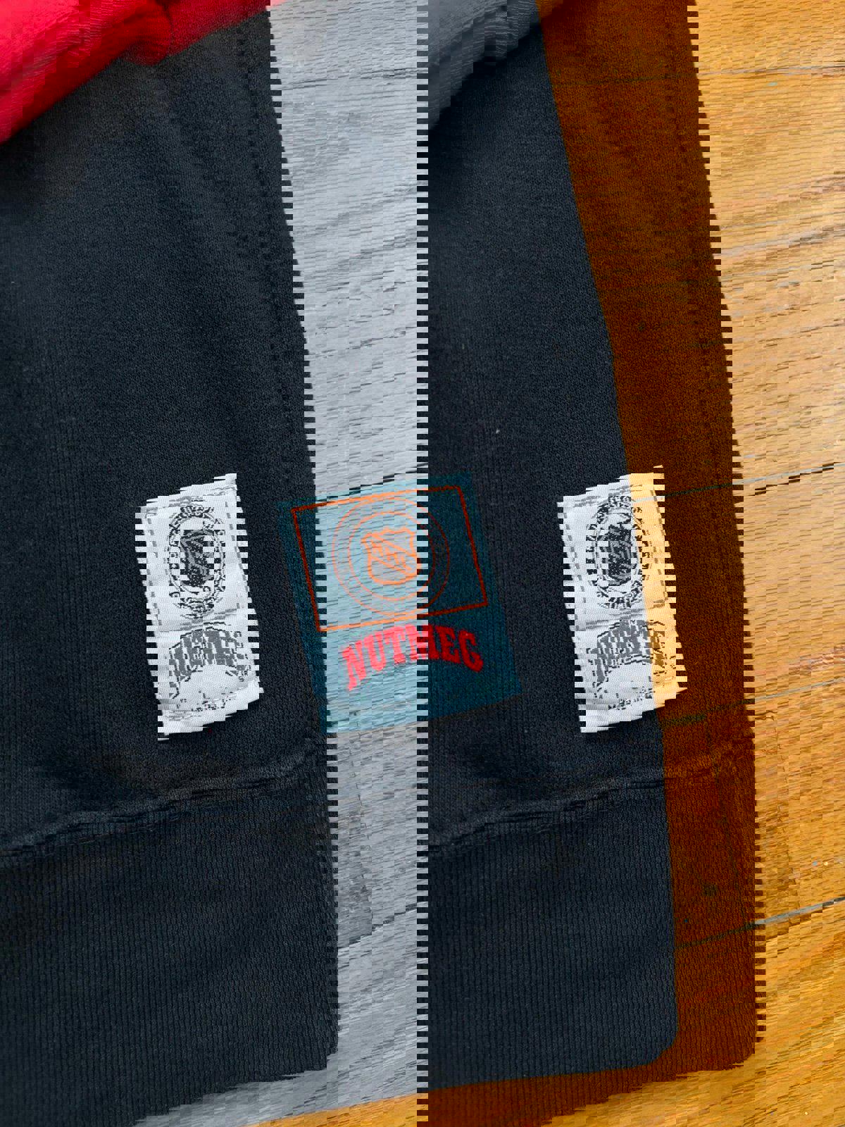 Vintage 90s NHL Detroit Red Wings Nutmeg Mills Hoodie Sweater