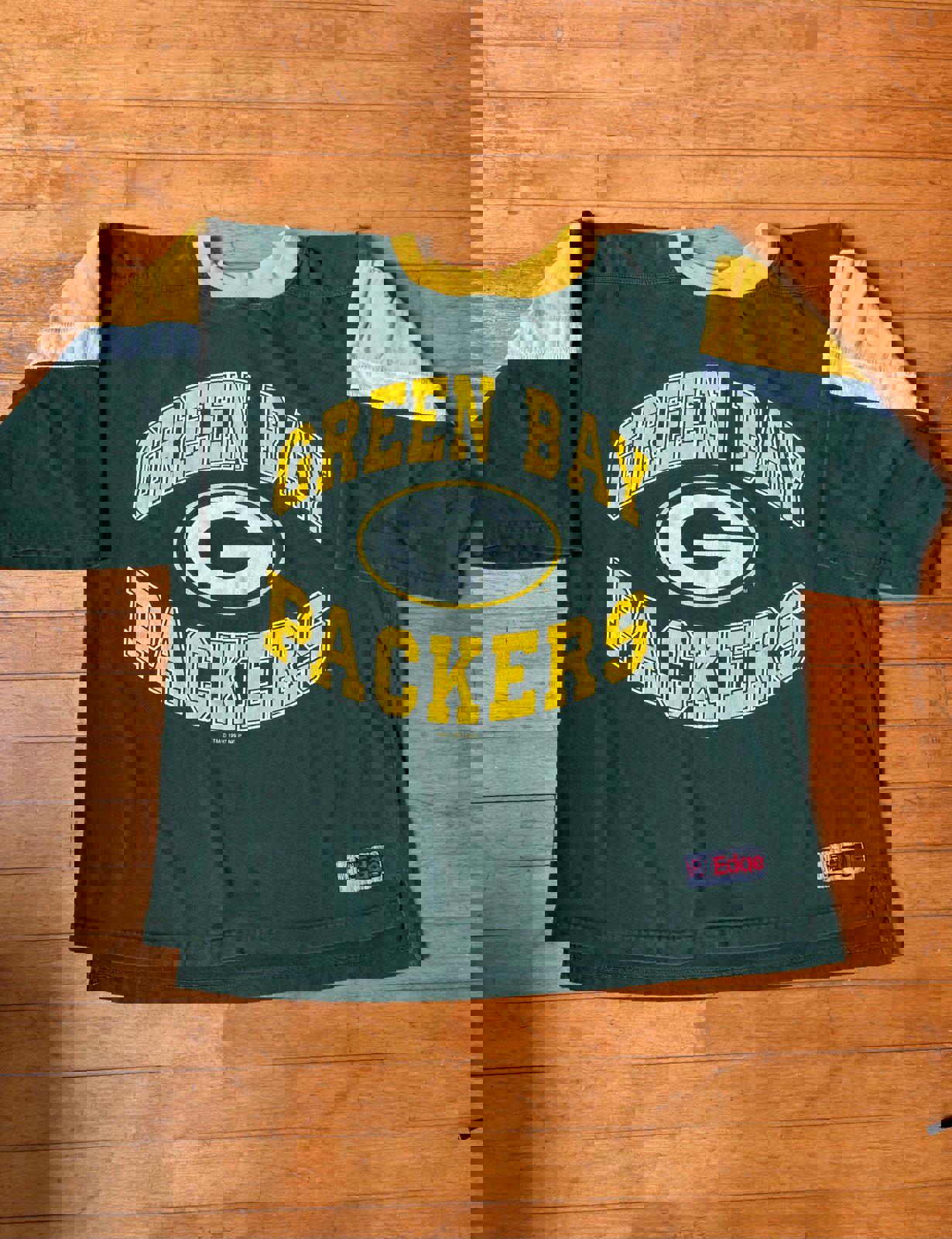 Vintage 90s NFL Green Bay Packers T-Shirt