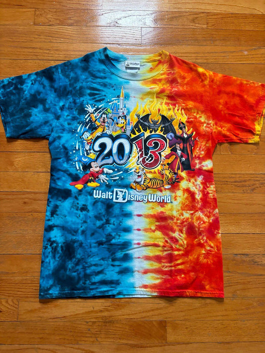 Vintage Walt Disney World Heros vs Villians Mickey Mouse 2013 Tie Dye T-Shirt