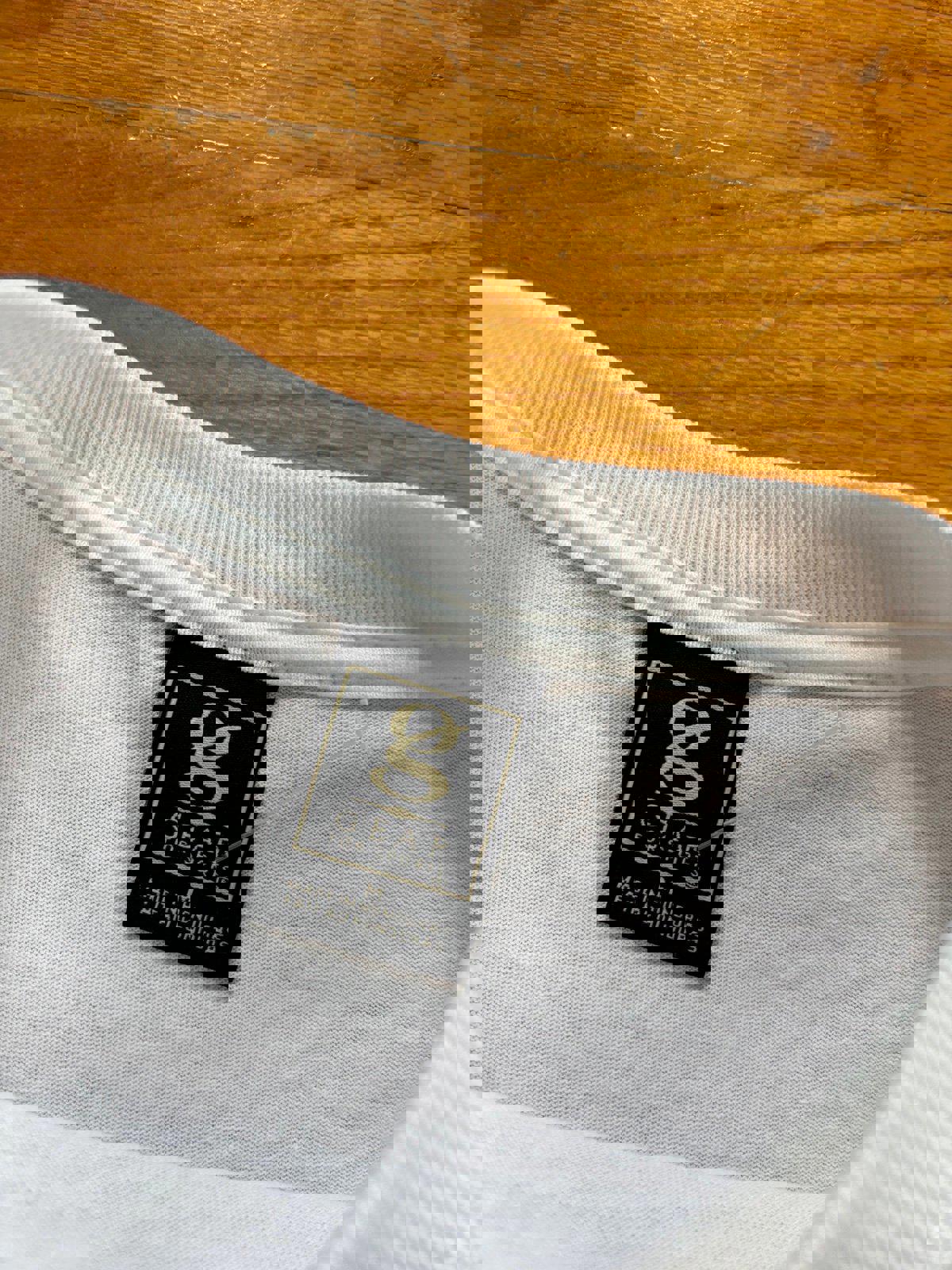 Vintage Wisconsin Badgers 2006 Hockey Frozen Four T-Shirt