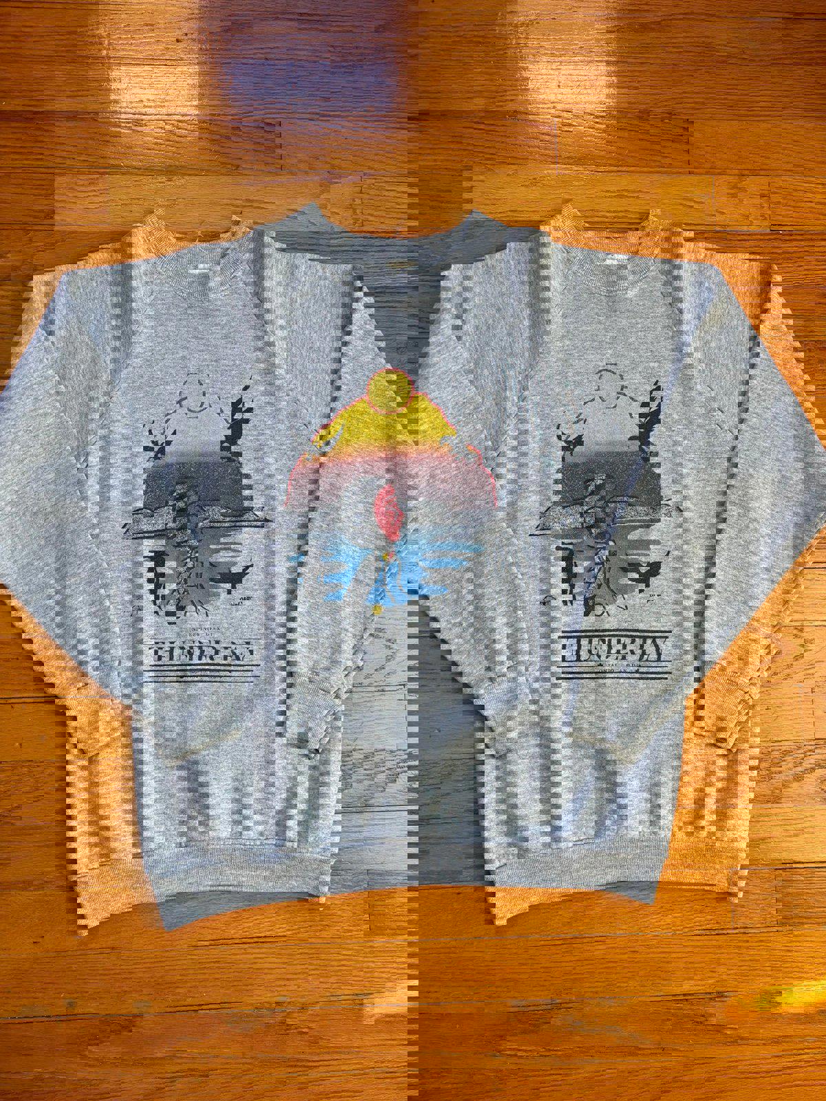 Vintage Native American Thunder Bay Ontario Canada Crewneck