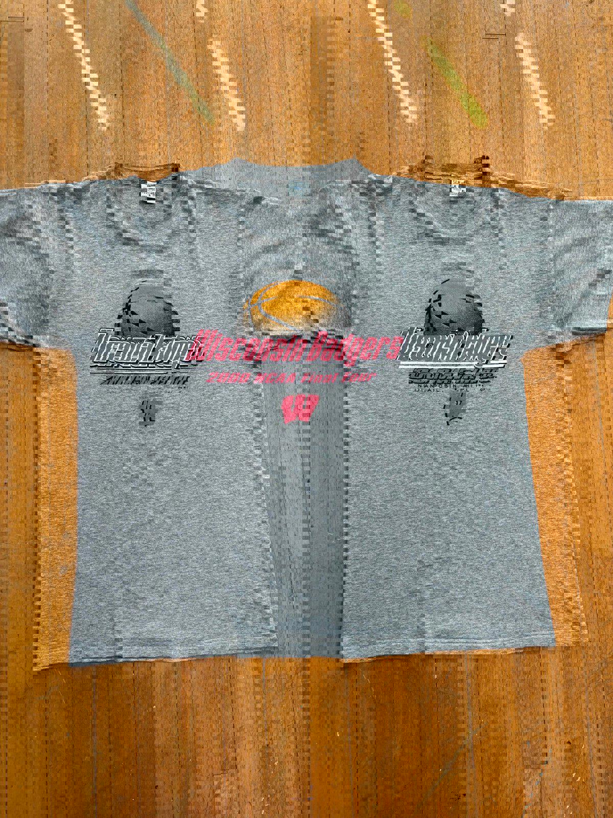 Vintage University of Wisconsin Badgers Basketball Final Four T-Shirt