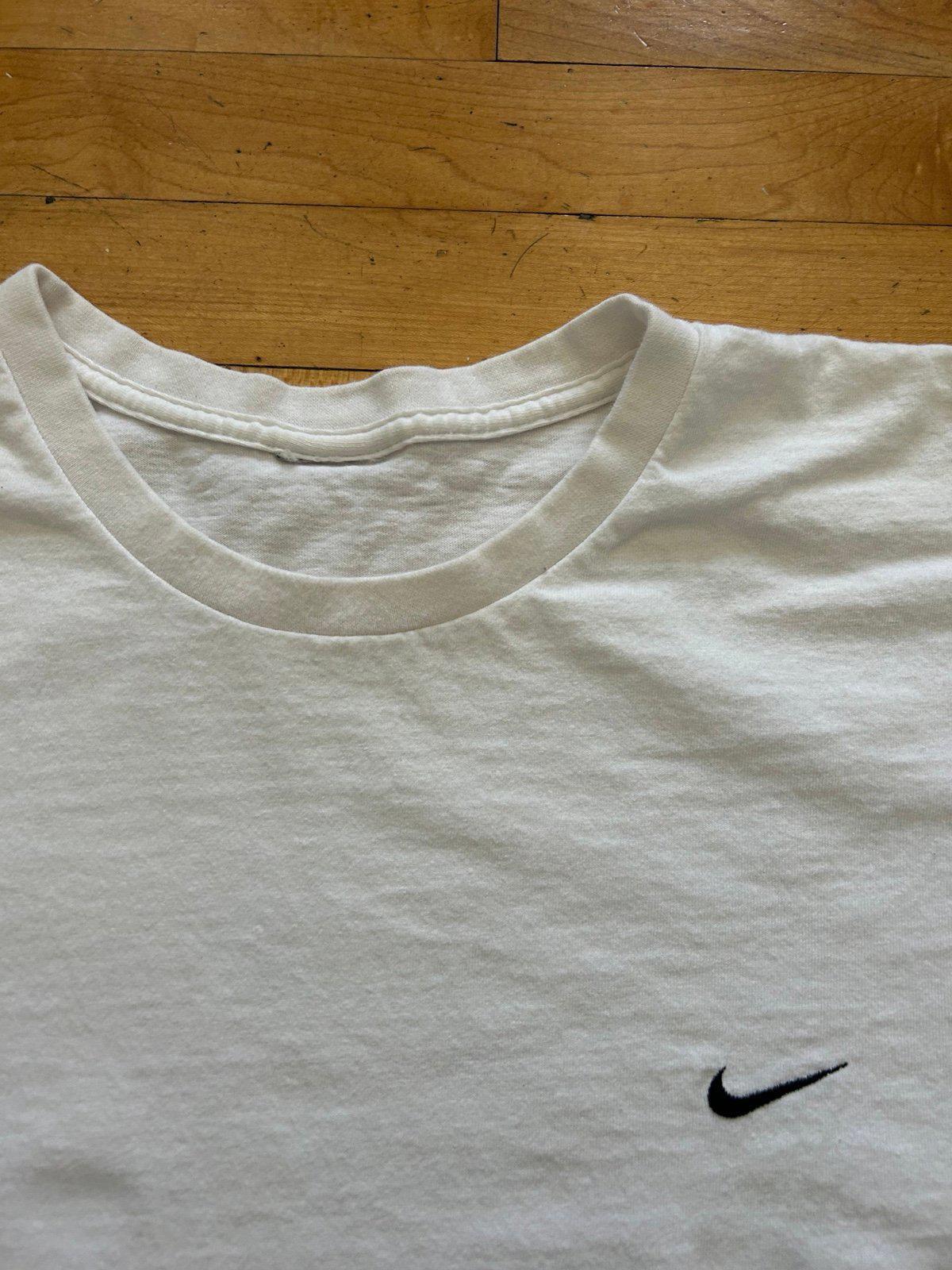 Vintage Nike Center Swoosh T-Shirt