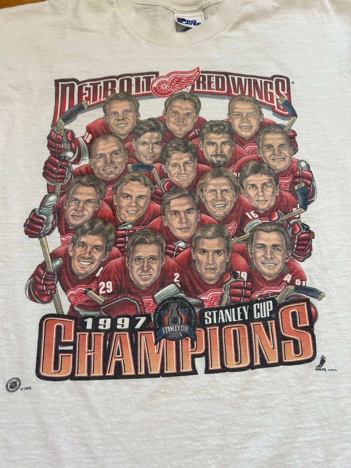 Vintage NHL Detroit Red Wings Stanley Cup Champions T-Shirt