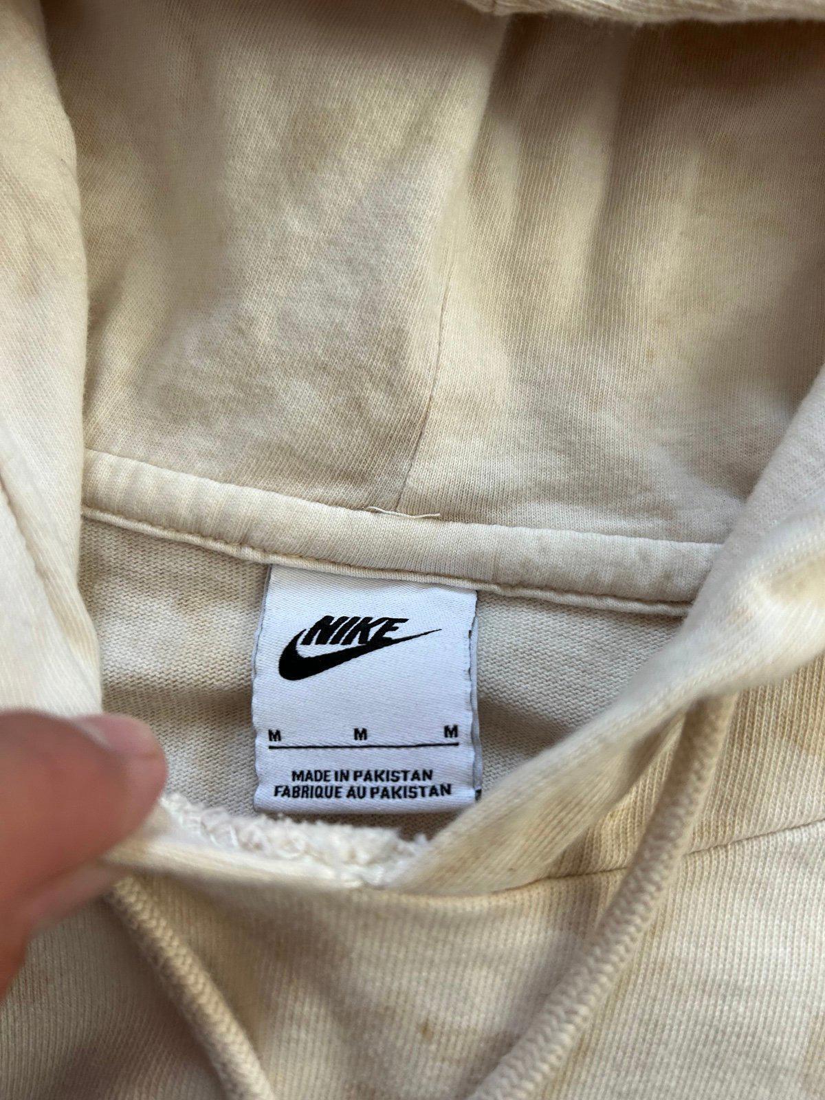 Nike Cropped Center Swoosh Hoodie Sweater