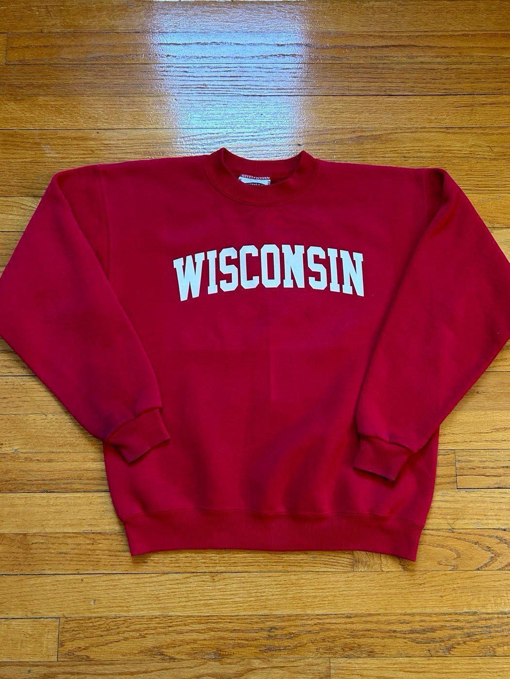 Vintage University of Wisconsin Badgers College NCAA Crewneck Sweater