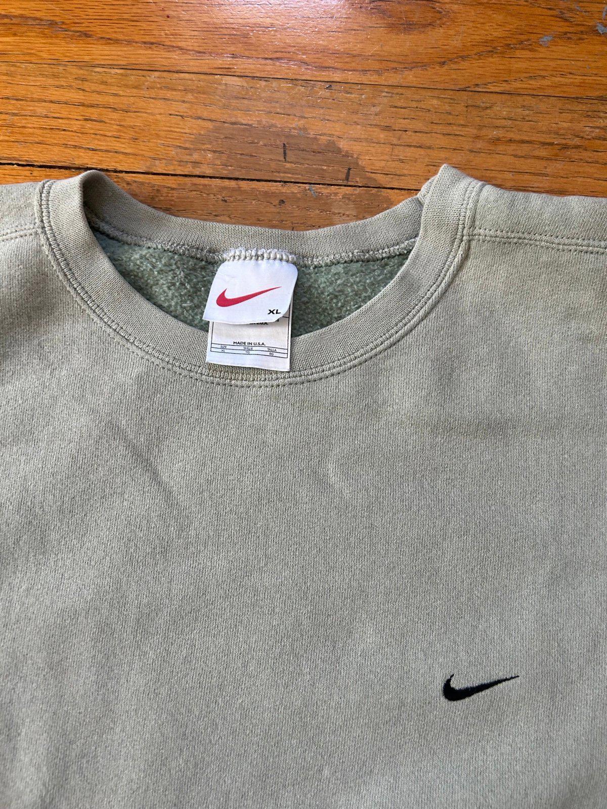 Vintage Nike Hoodie Crewneck (cut sleeves)