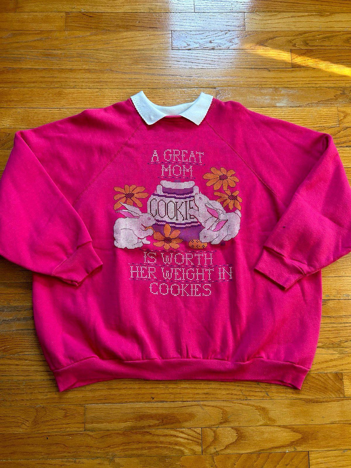 Vintage Mom Bunny's Cookies Crewneck