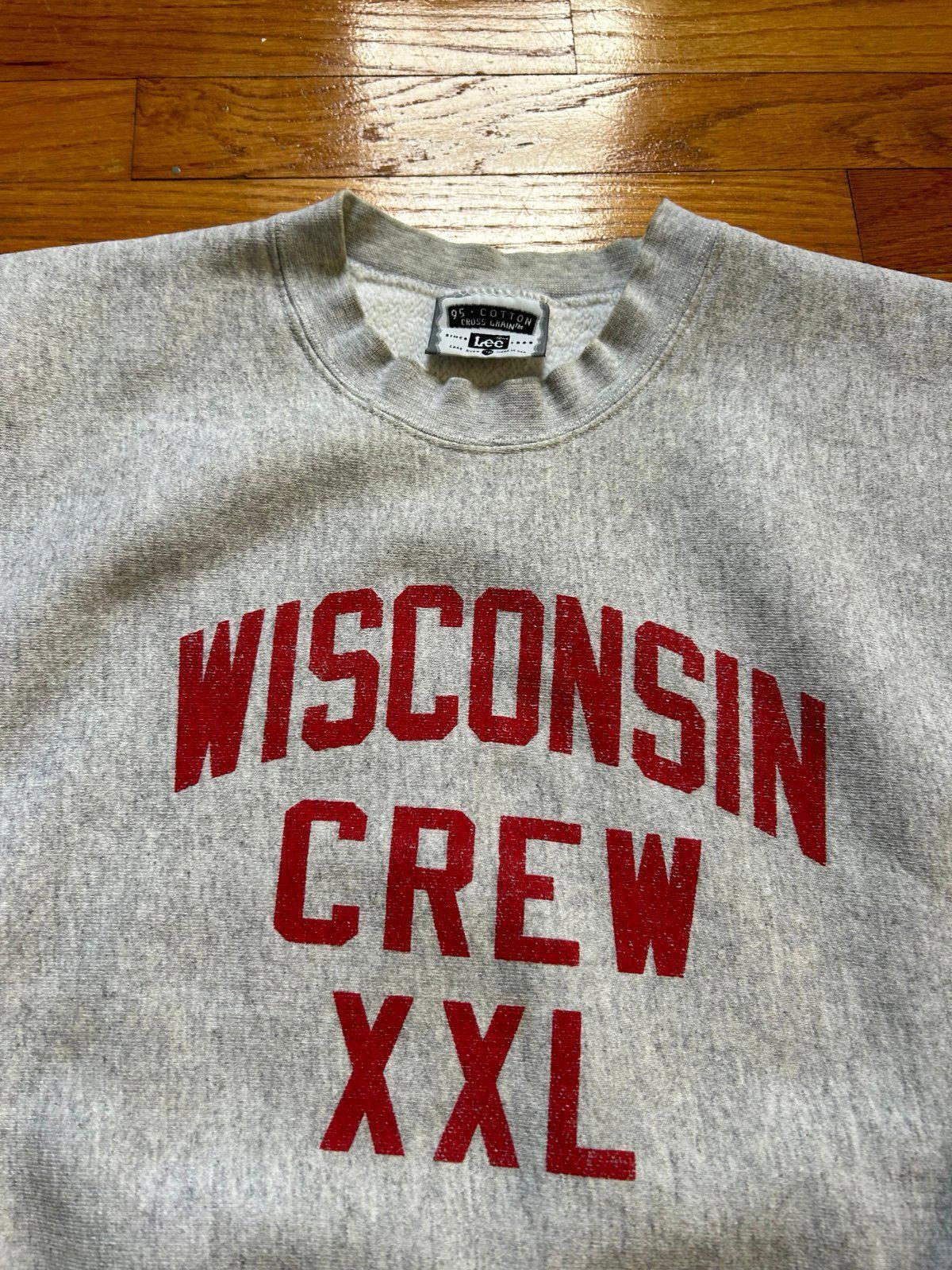 Vintage University of Wisconsin Badgers College NCAA Crewneck Sweater