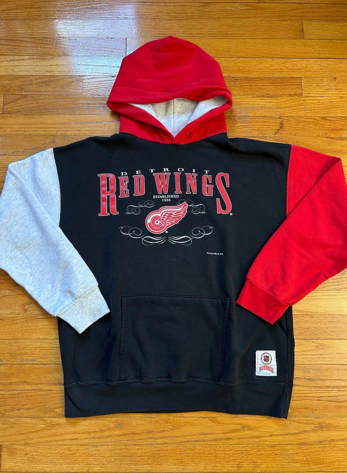 Vintage 90s NHL Detroit Red Wings Nutmeg Mills Hoodie Sweater