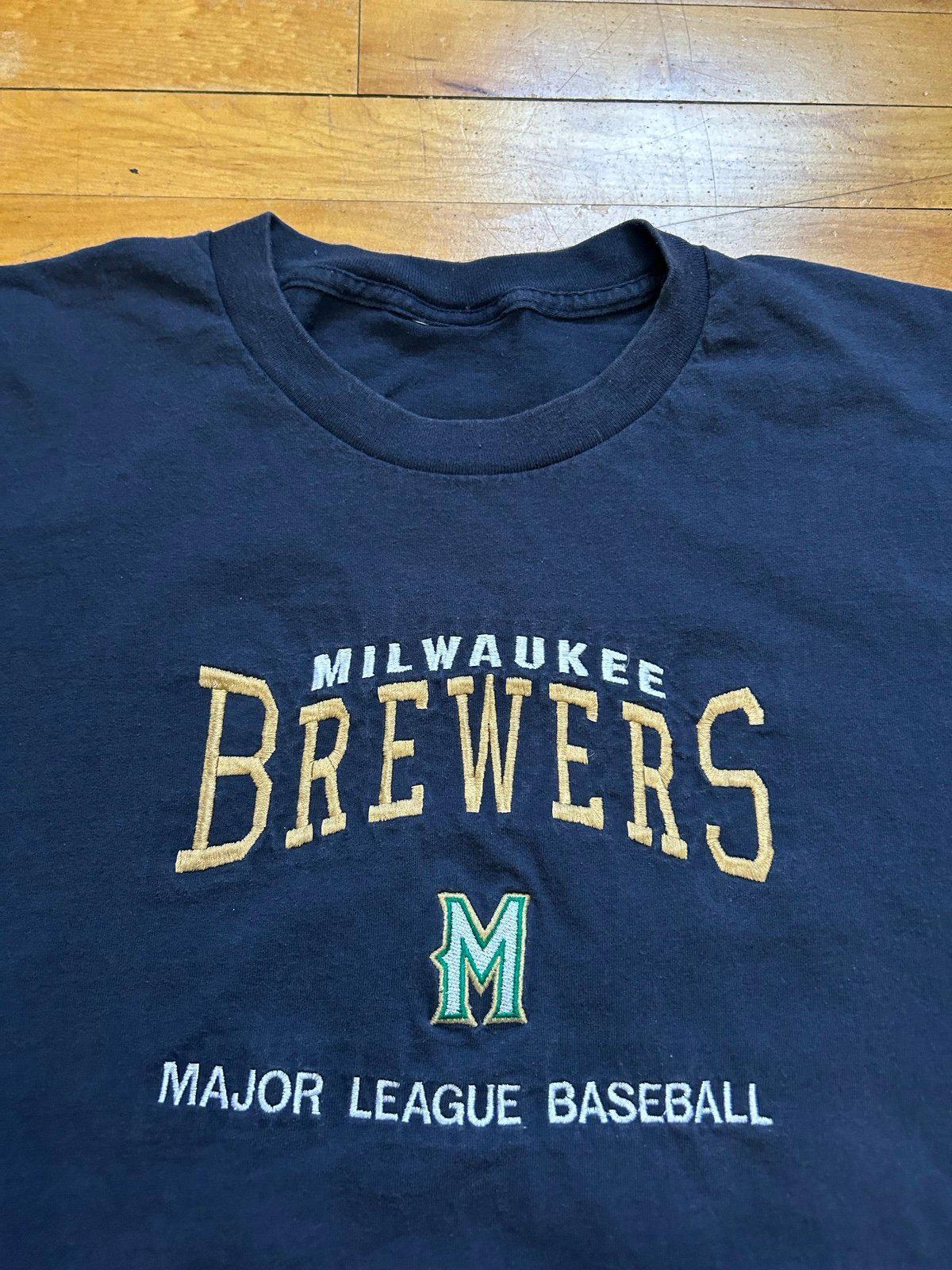 Vintage MLB Milwaukee Brewers Miller Park T-Shirt