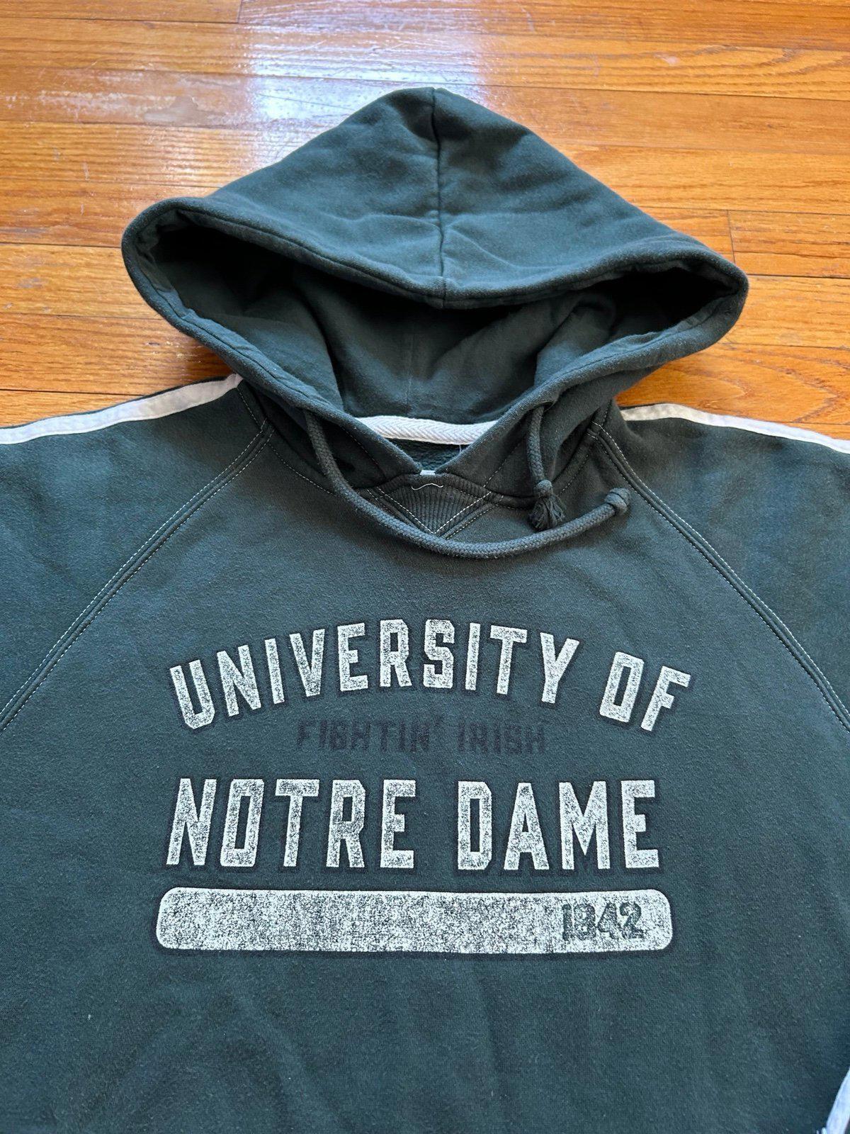 Vintage Champion University of Notre Dame Fighting Irish Hoodie Sweater