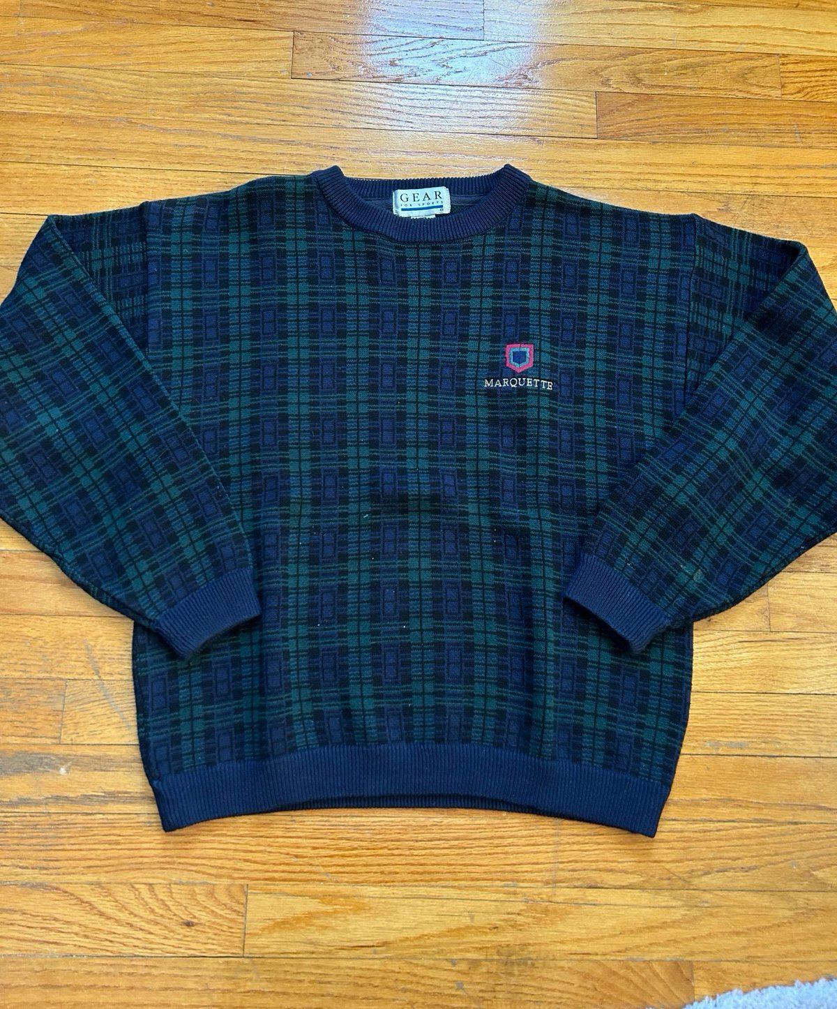 Vintage University of Milwaukee Wisconsin Marquette Eagles Knitted Crewneck Swea