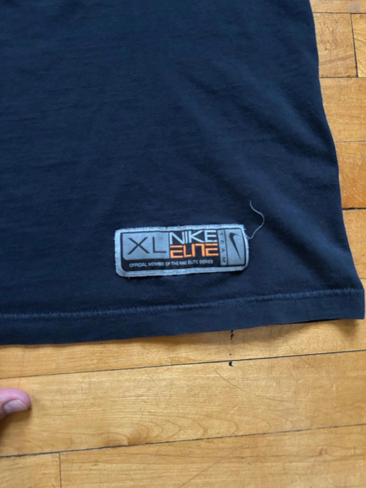 Vintage Black Nike University of Duke Blue Devils Basketball T-Shirt