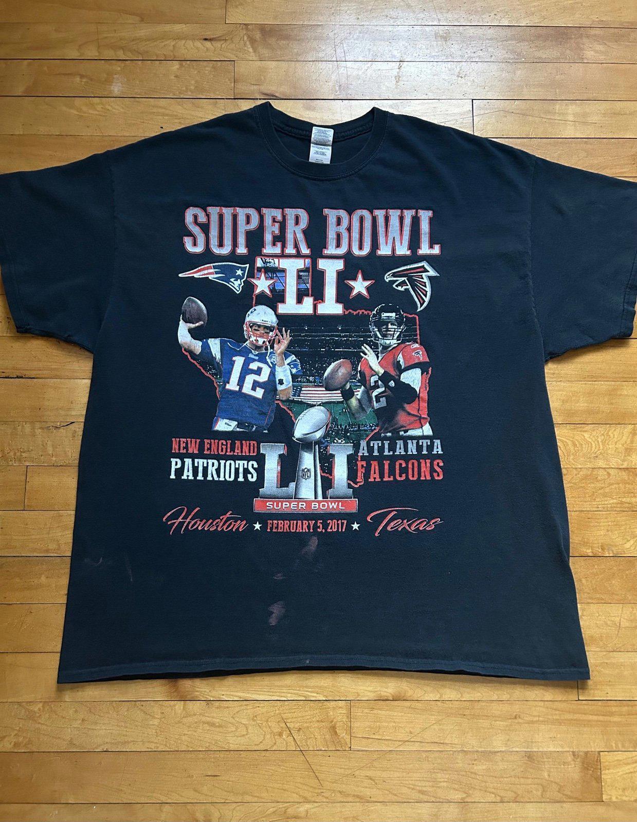 Vintage NFL Superbowl LI Tom Brady New England Patriots Atlanta Falcons T-Shirt