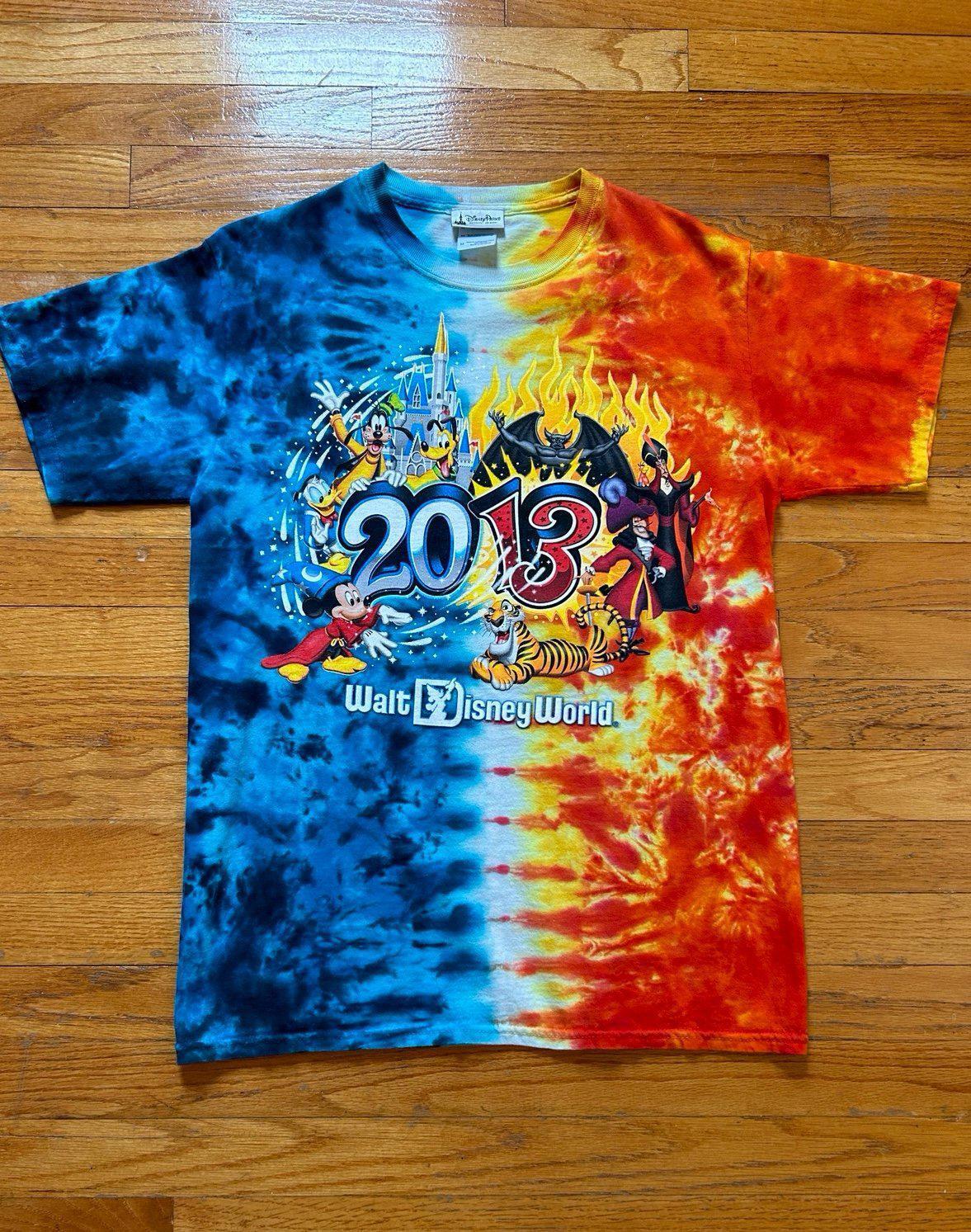 Vintage Walt Disney World Heros vs Villians Mickey Mouse 2013 Tie Dye T-Shirt