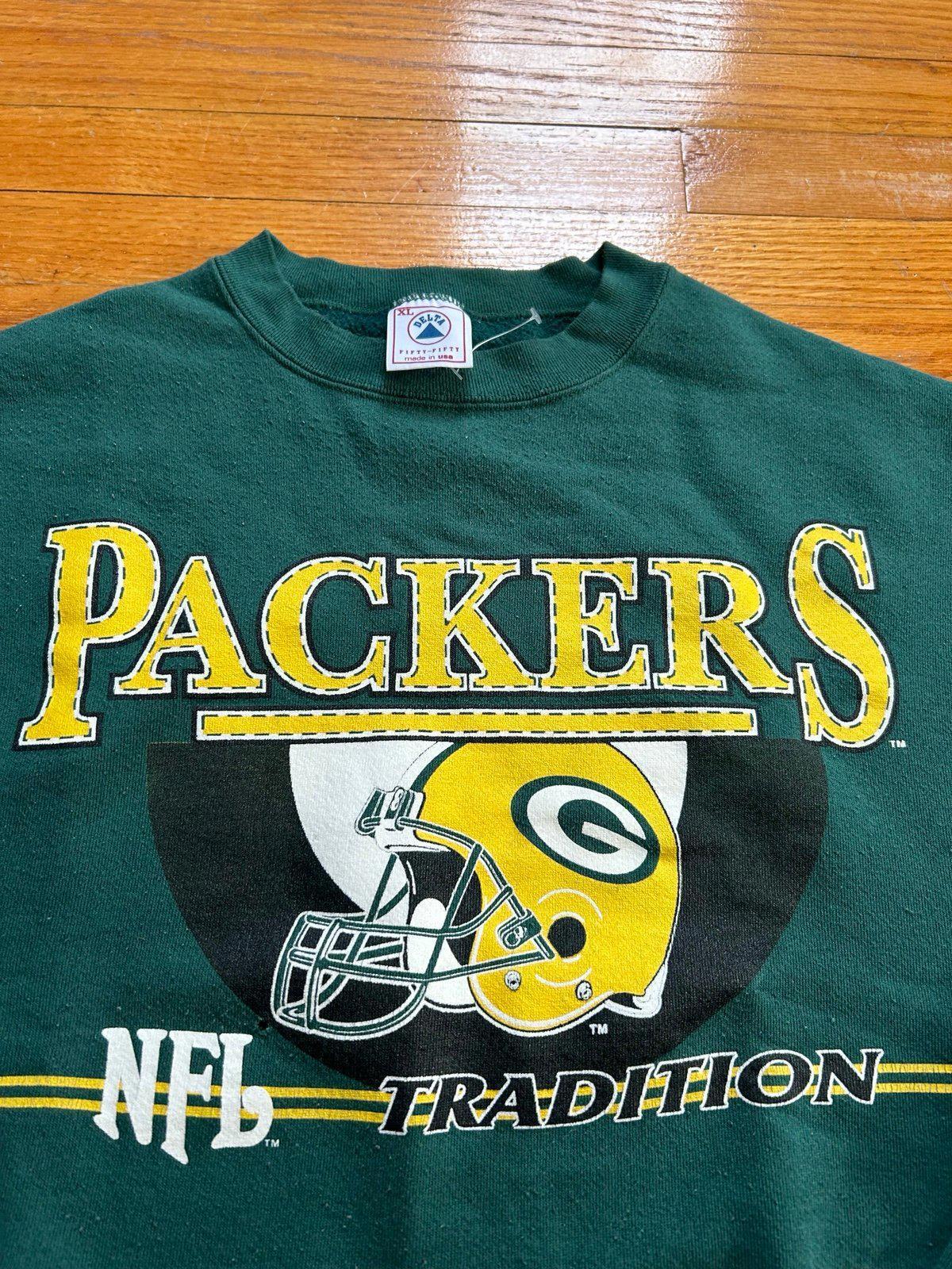 Vintage 90s NFL Green Bay Packer Crewneck Sweater