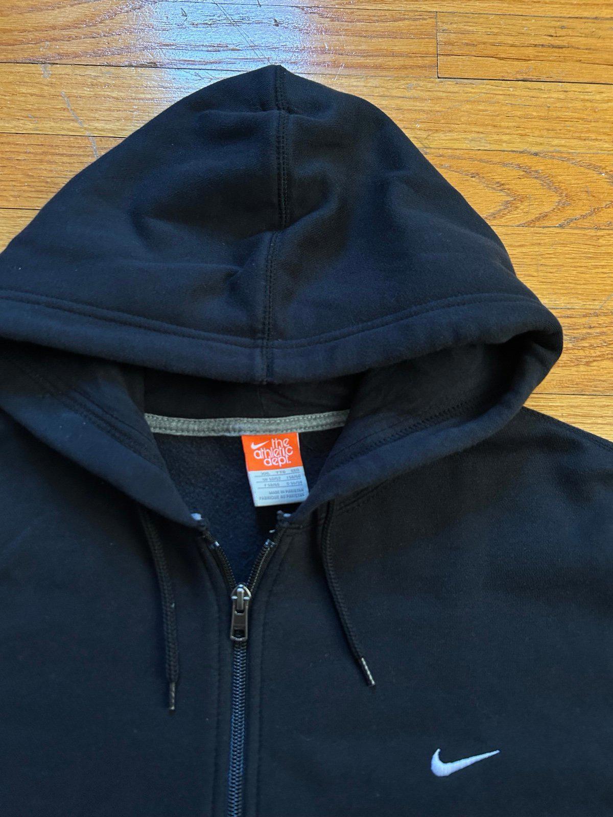 Vintage Nike Center Swoosh Zip up Hoodie Sweater