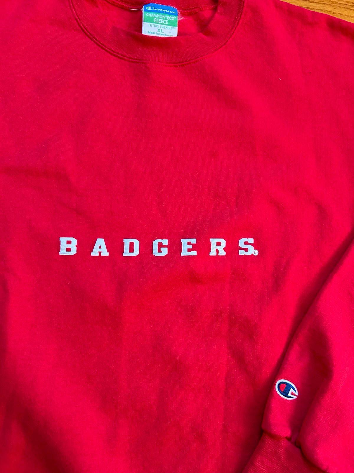 Vintage University of Wisconsin Badgers College NCAA Crewneck Sweater