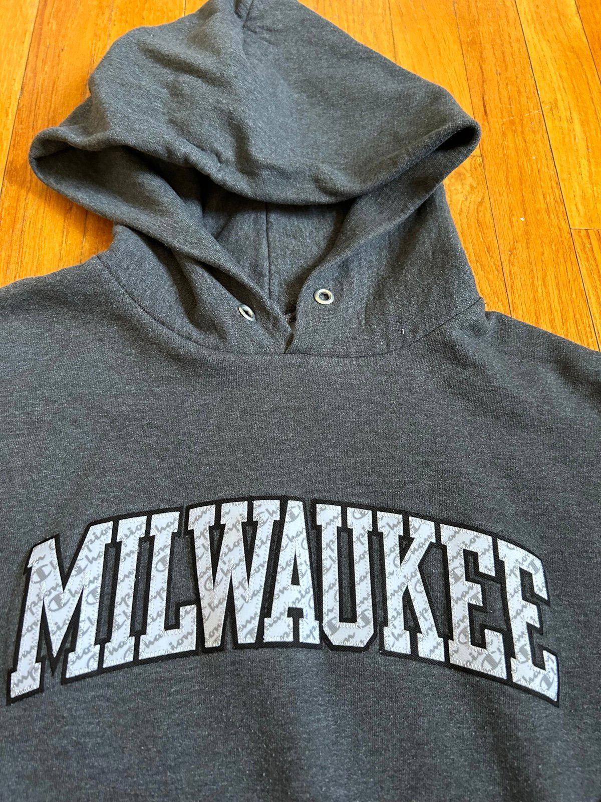 Champion University of Milwaukee Wisconsin Panthers Hoodie Sweater