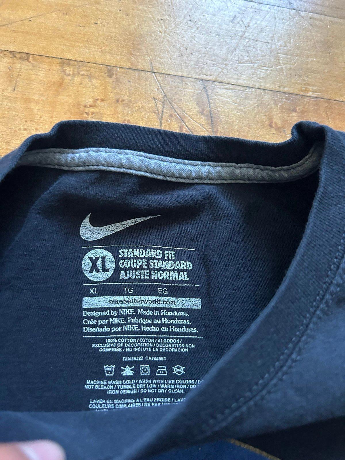 Vintage Black Nike University of Duke Blue Devils Basketball T-Shirt