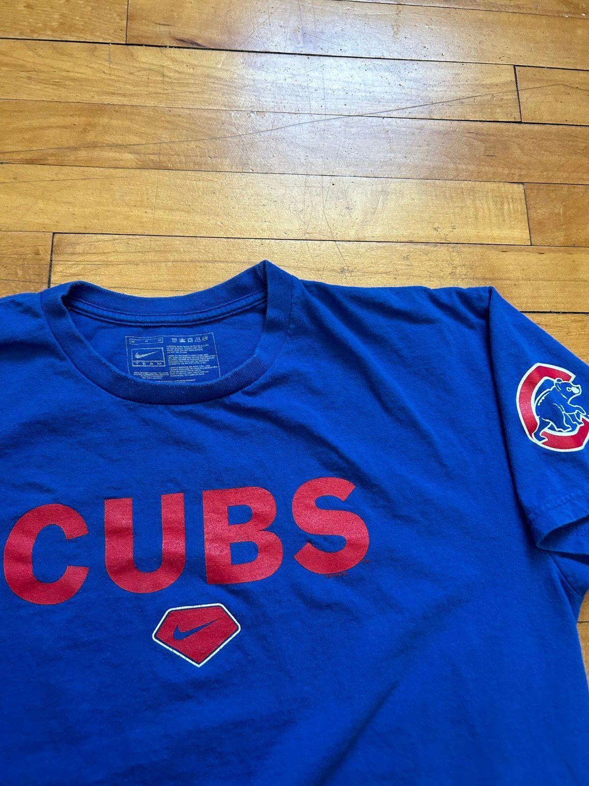 Vintage Nike MLB Chicago Cubs Center Swoosh T-Shirt