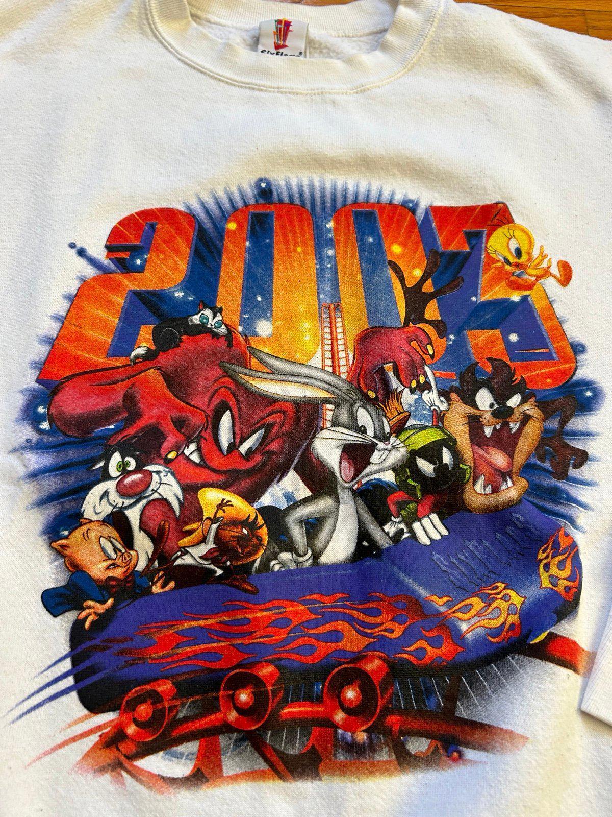 Vintage 2003 Six Flags Great America Looney Tunes Crewneck