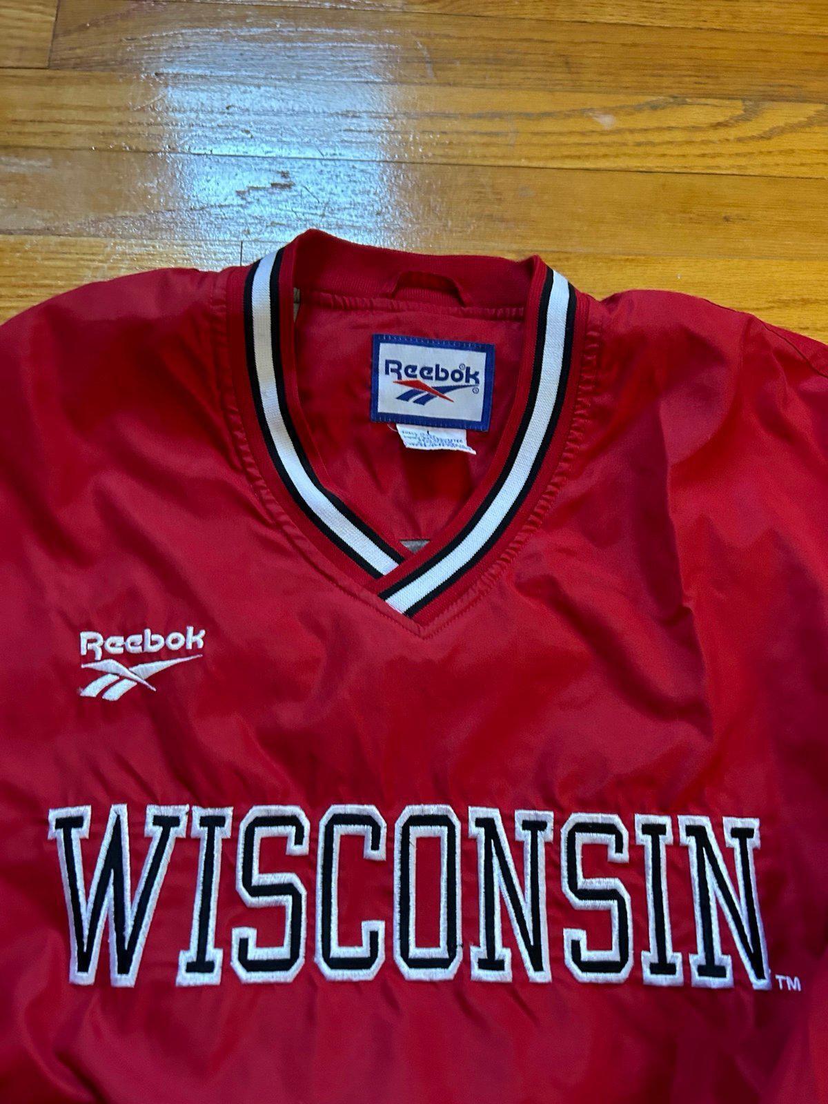 Vintage 90s University of Wisconsin Badgers College NCAA Windbreaker Pullover