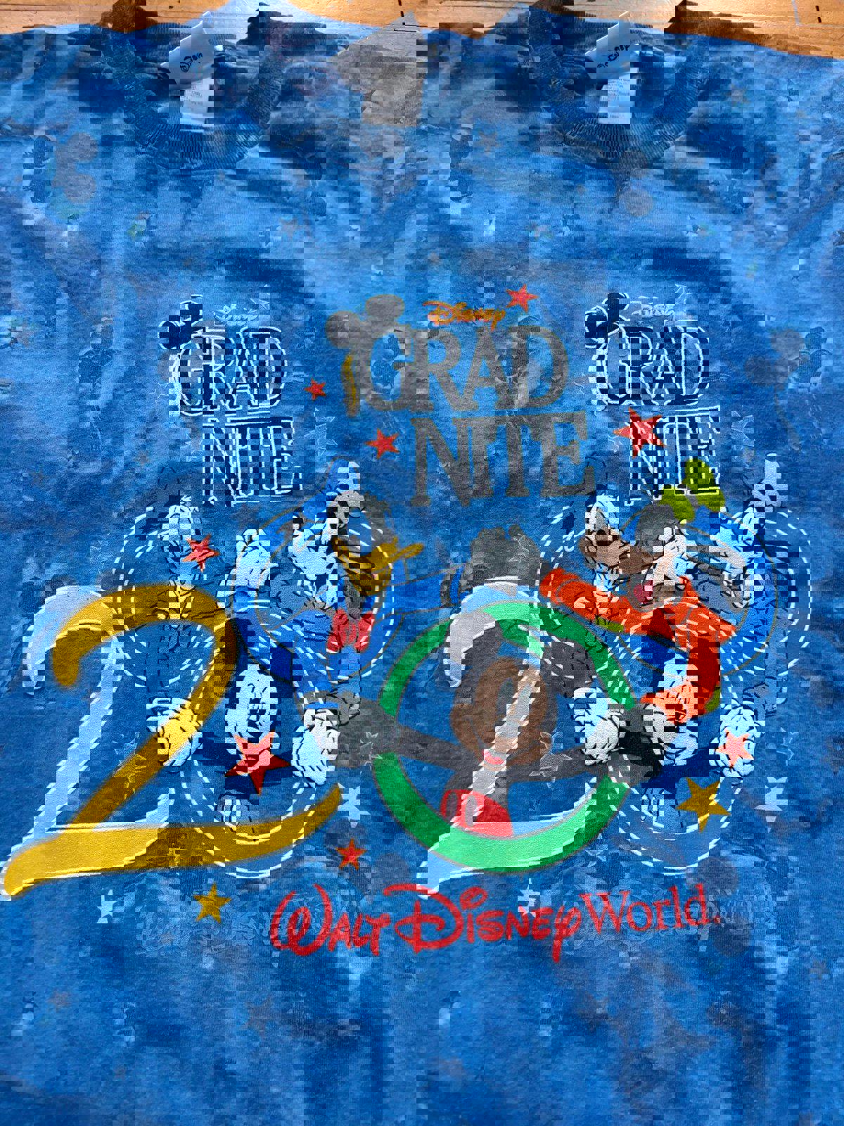 Vintage Walt Disney World Mickey Mouse 2000 Graduation Night Tie Dye T-Shirt