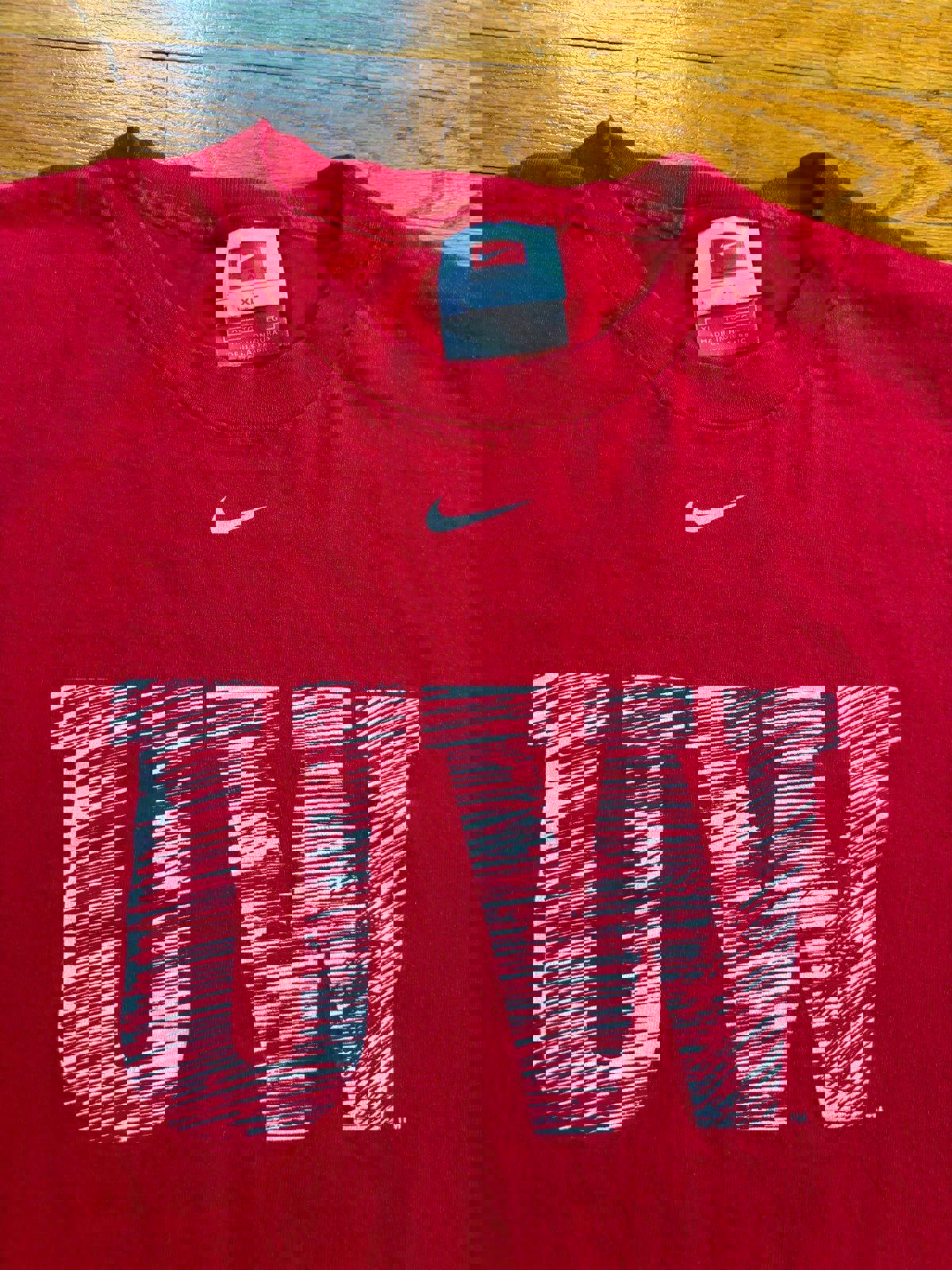 Vintage Nike University of Wisconsin Badgers T-Shirt