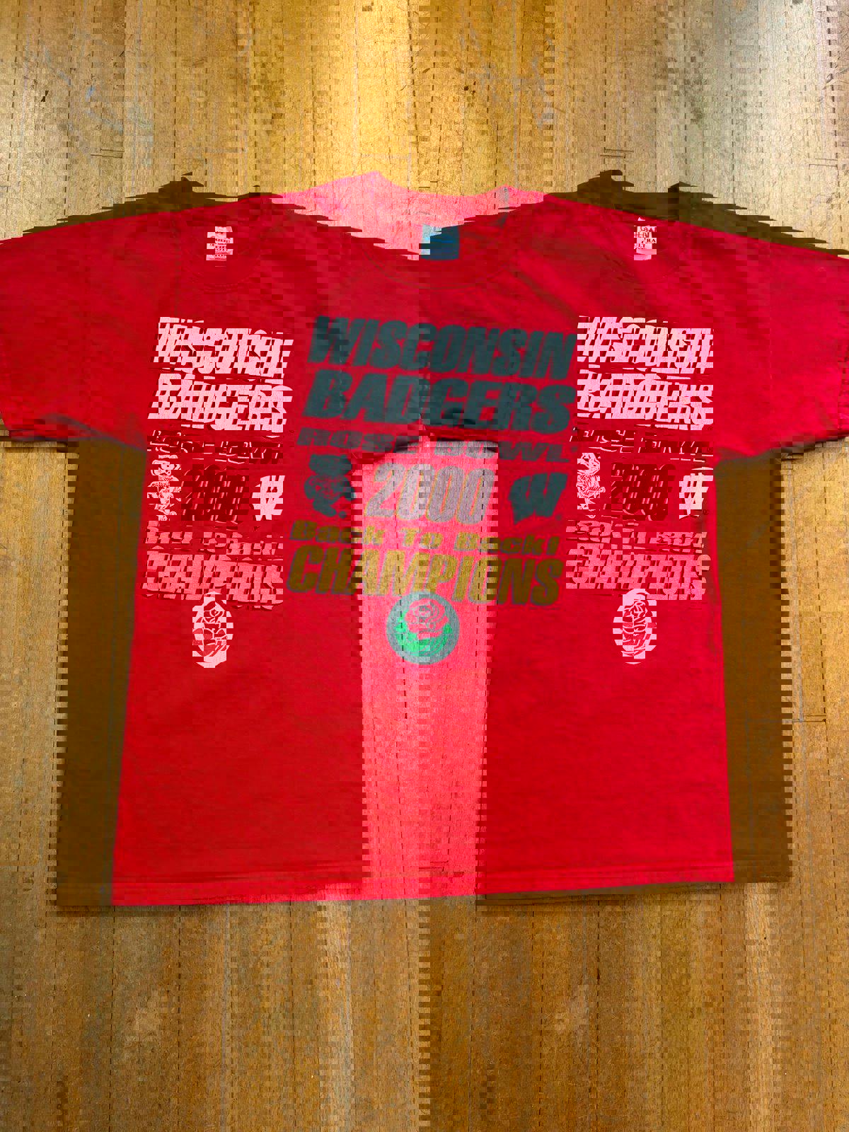 Vintage University of Wisconsin Badgers Football Rose Bowl Champions T-Shirt