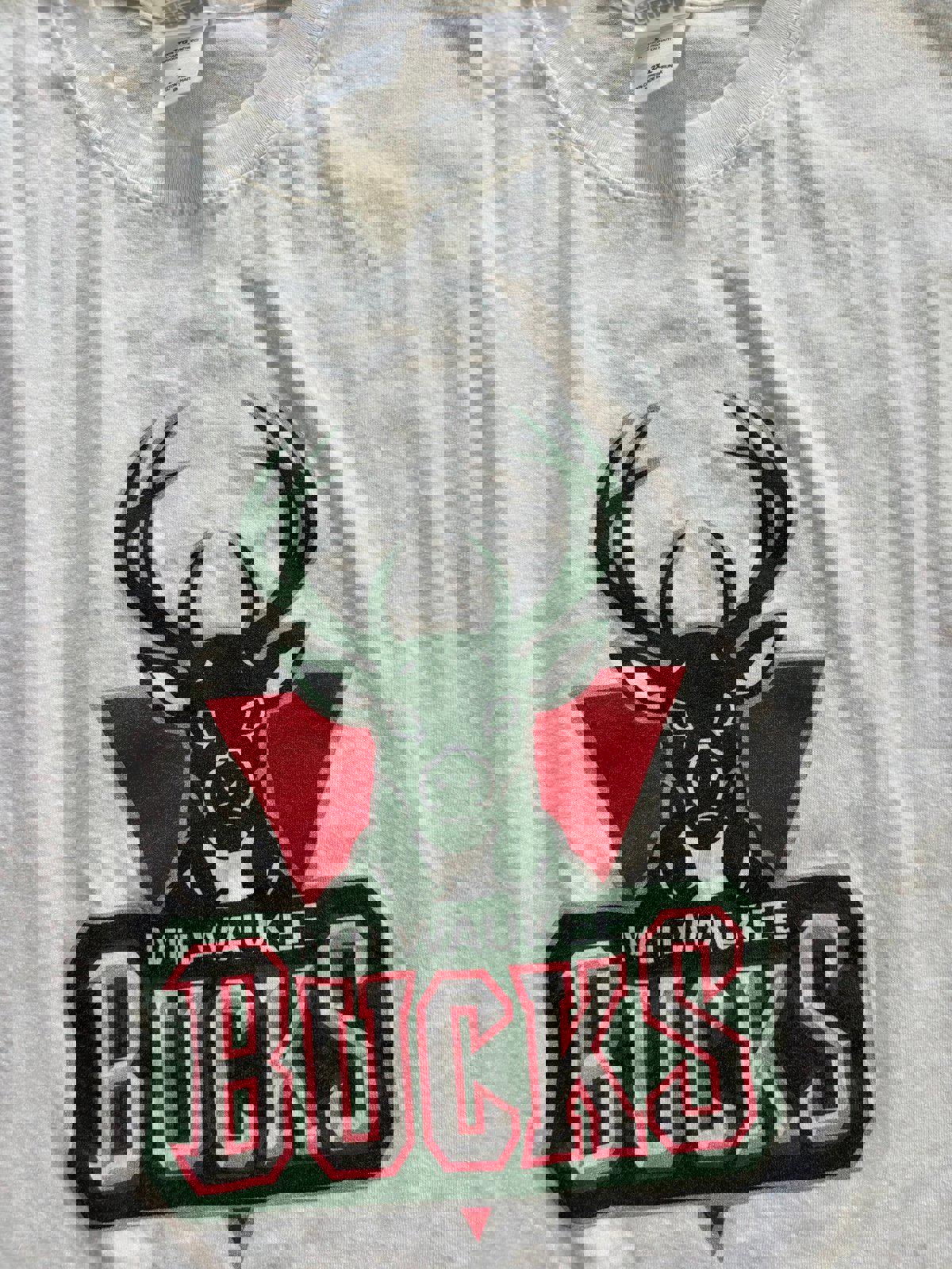 Vintage Milwaukee Bucks T-Shirt
