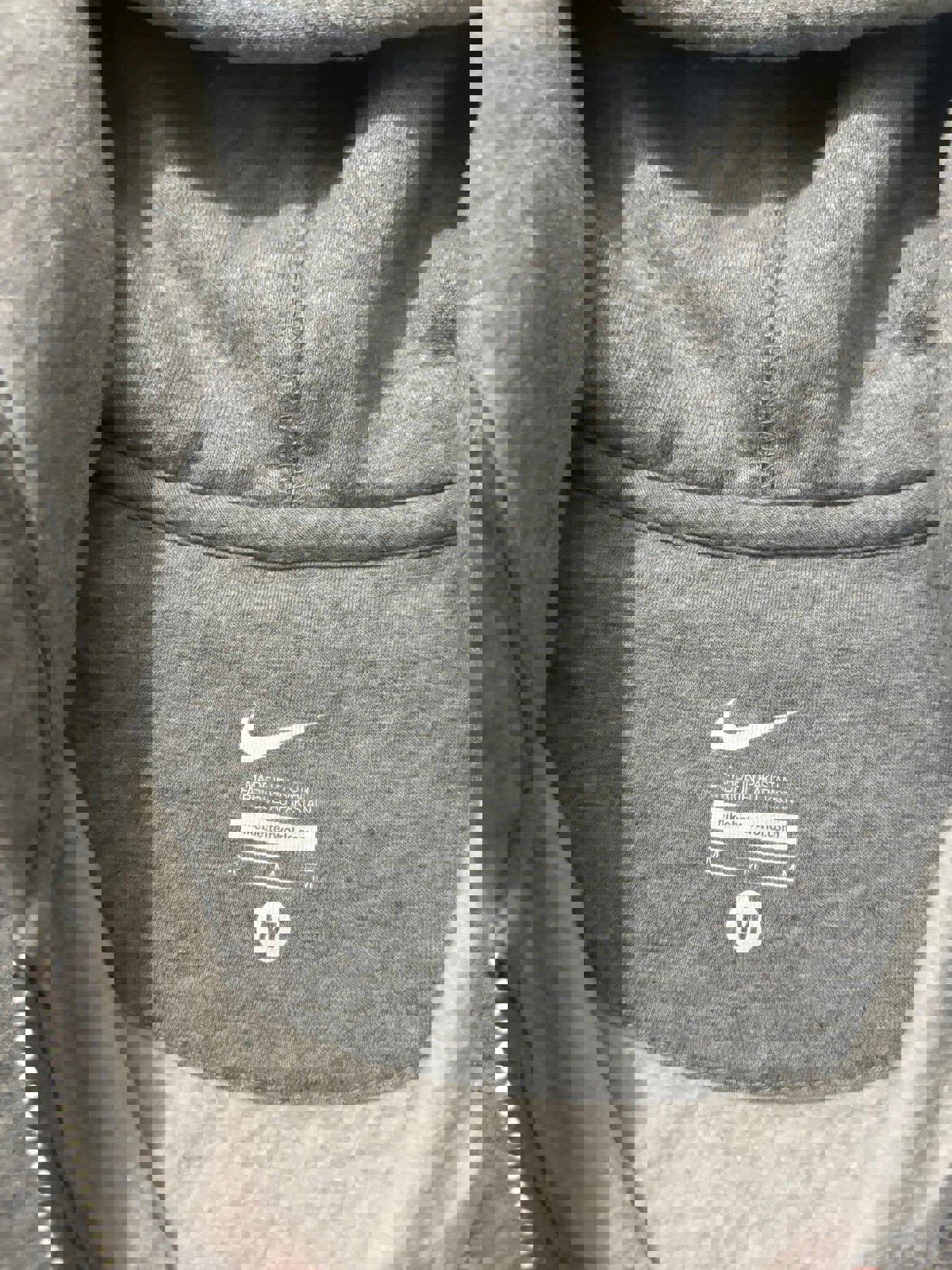 Vintage Nike Center Swoosh Zip up Hoodie