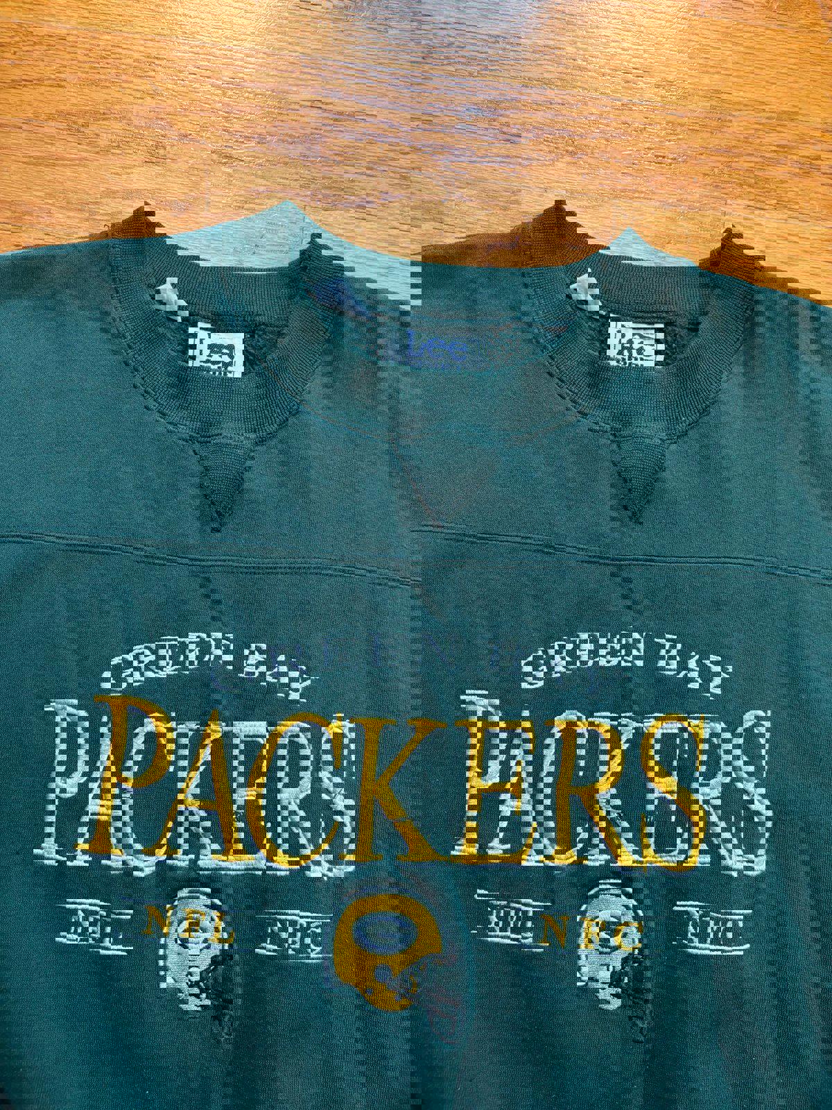 Vintage 90s NFL Green Bay Packer Crewneck Sweater