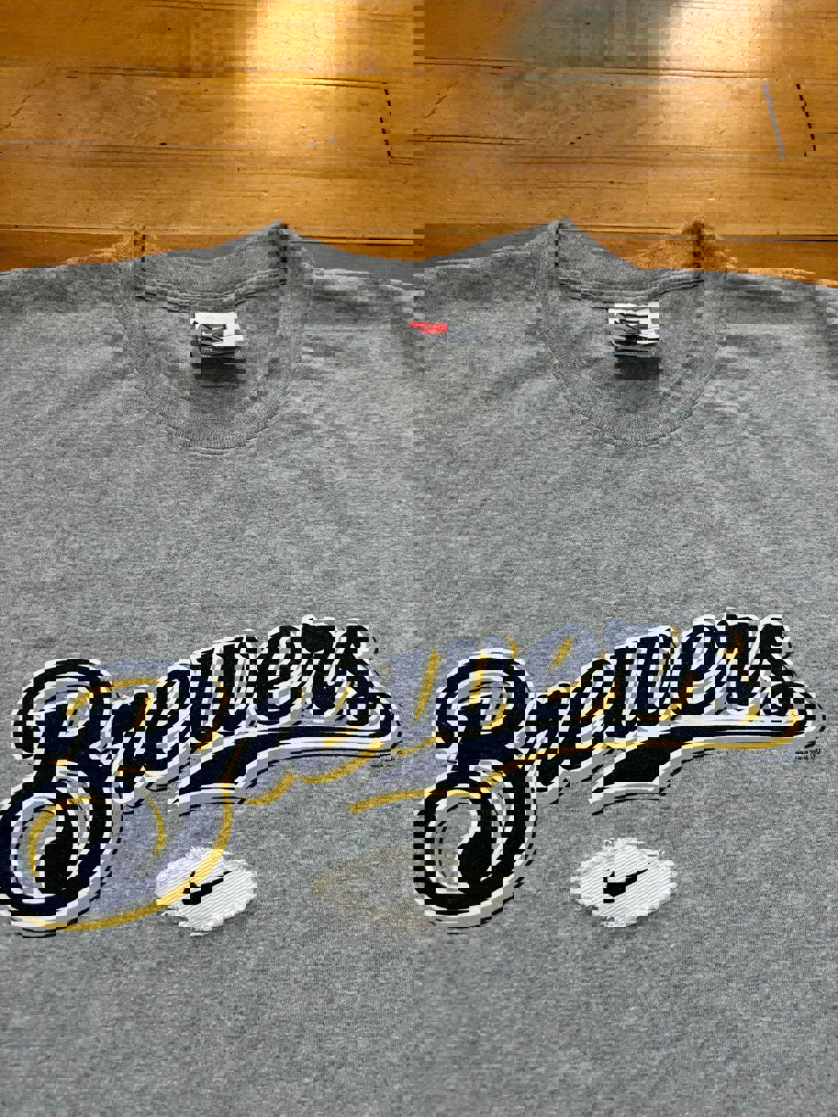 Vintage Nike MLB Milwaukee Brewers Center Swoosh T-Shirt