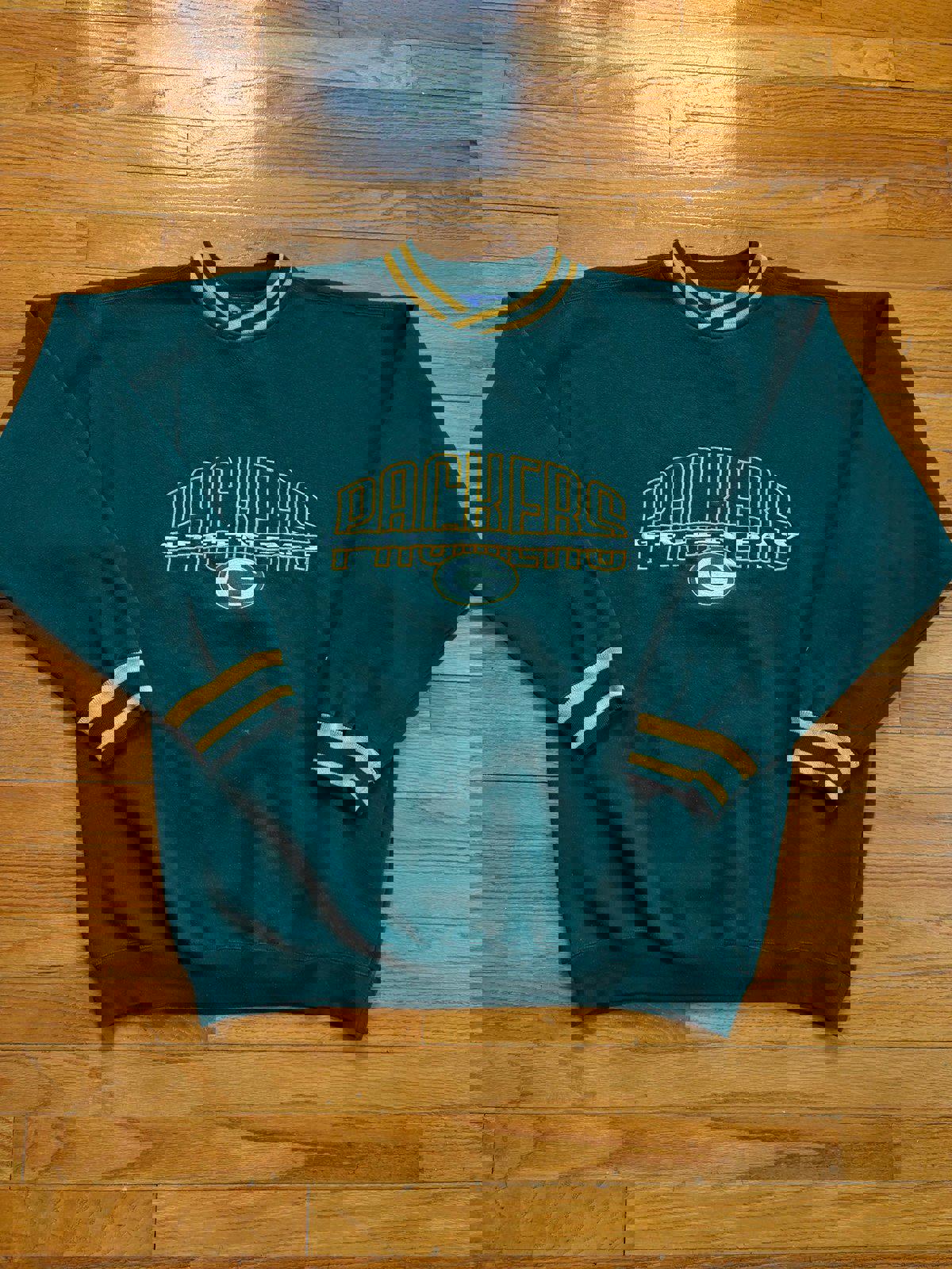 Vintage 90s NFL Green Bay Packer Crewneck Sweater