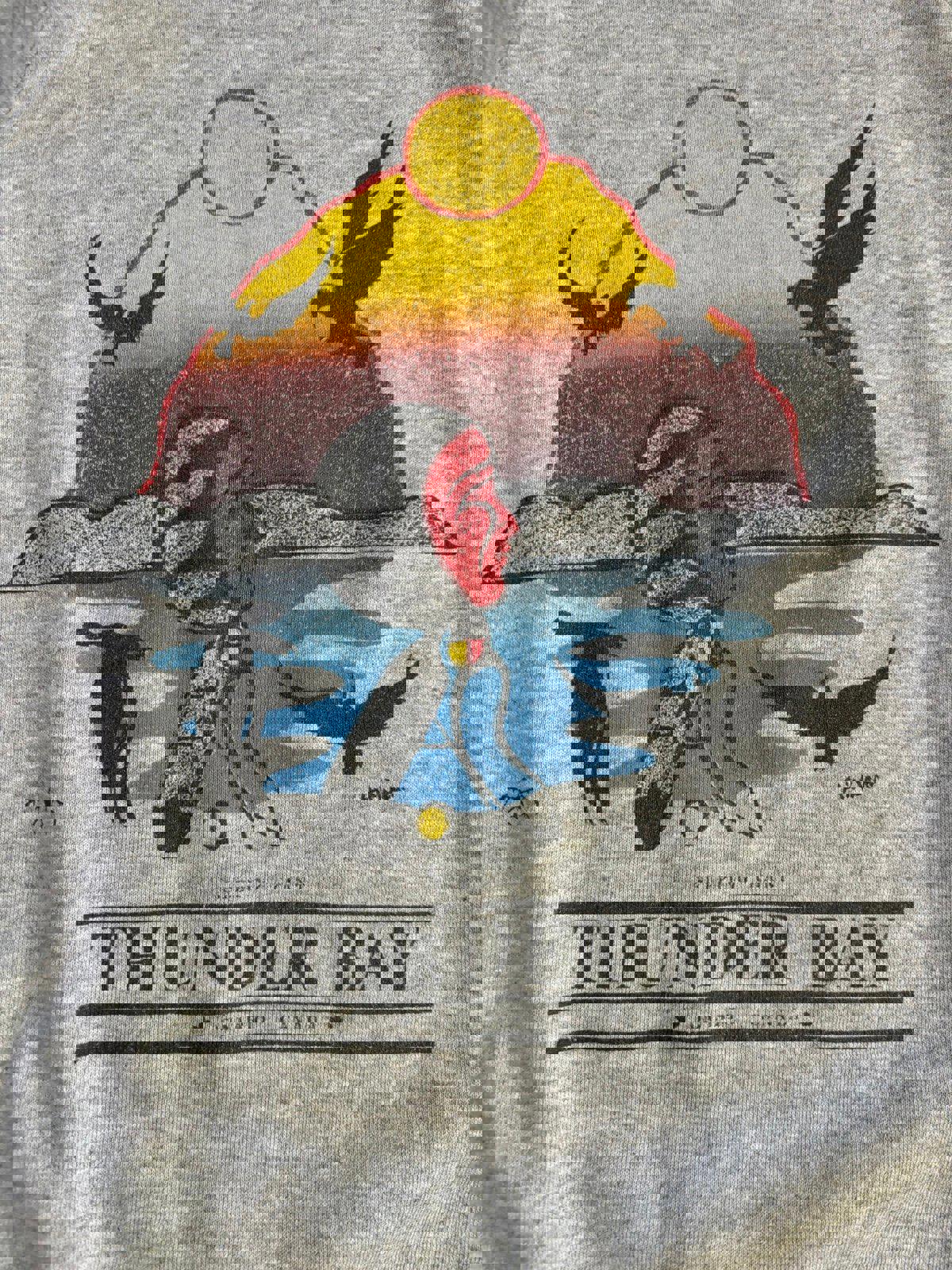 Vintage Native American Thunder Bay Ontario Canada Crewneck