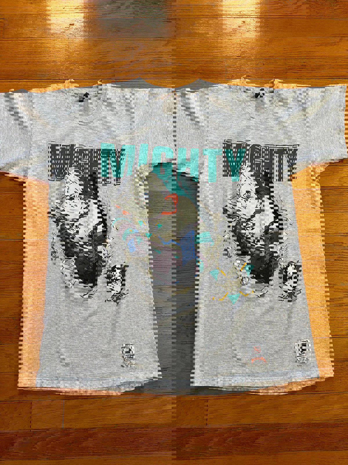 Vintage 90's Nutmeg NHL Anaheim Mighty Ducks Disney T-Shirt