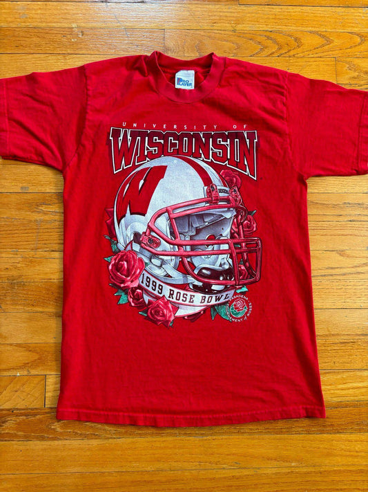 Vintage 90s University of Wisconsin Badgers Football Rose Bowl T-Shirt