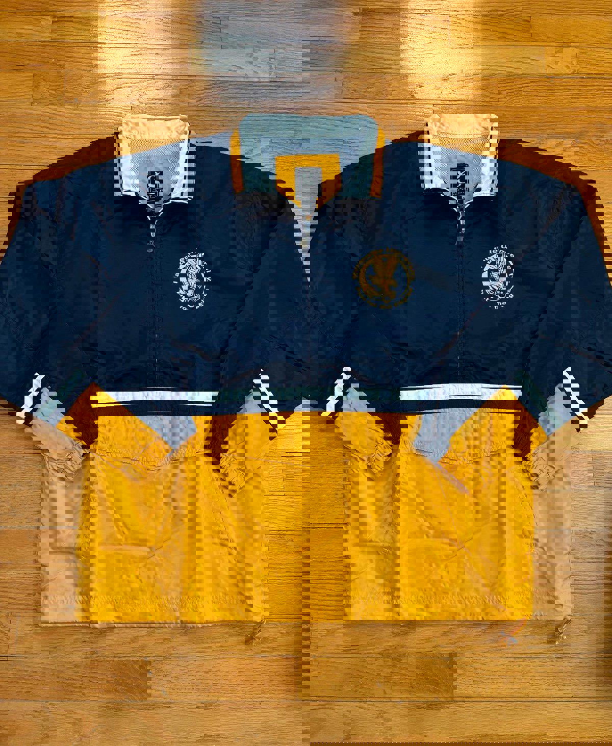 Vintage University of Milwaukee Wisconsin Marquette Eagles Windbreaker Jack