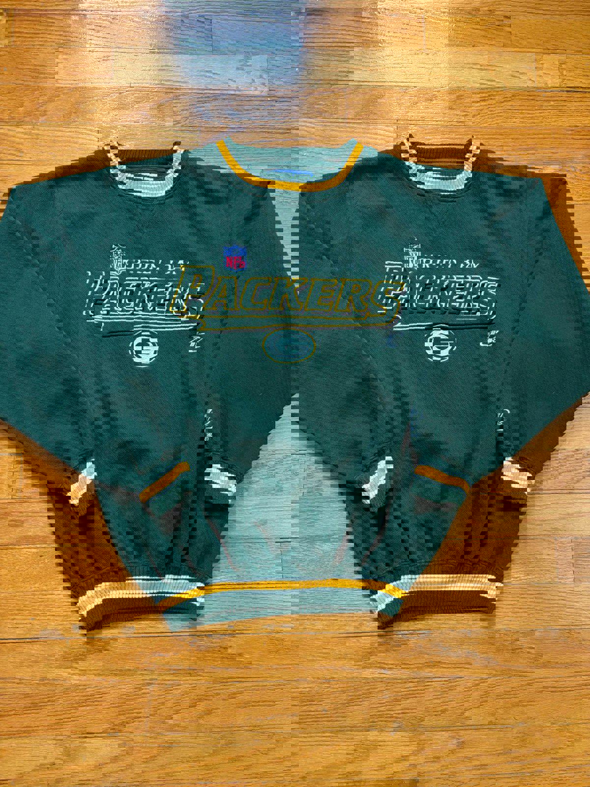 Vintage 90s NFL Green Bay Packer Crewneck Sweater