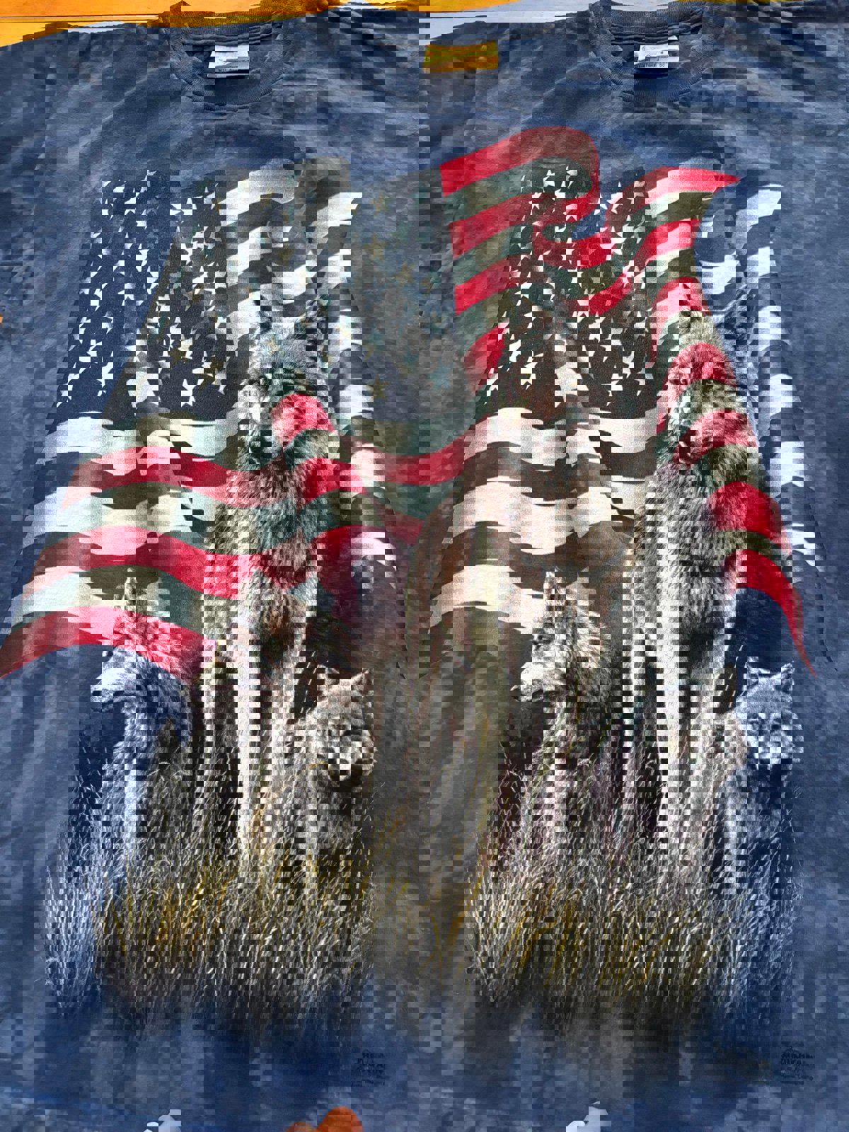 Vintage Nature Wolf The Mountains USA Tie Dye T-Shirt