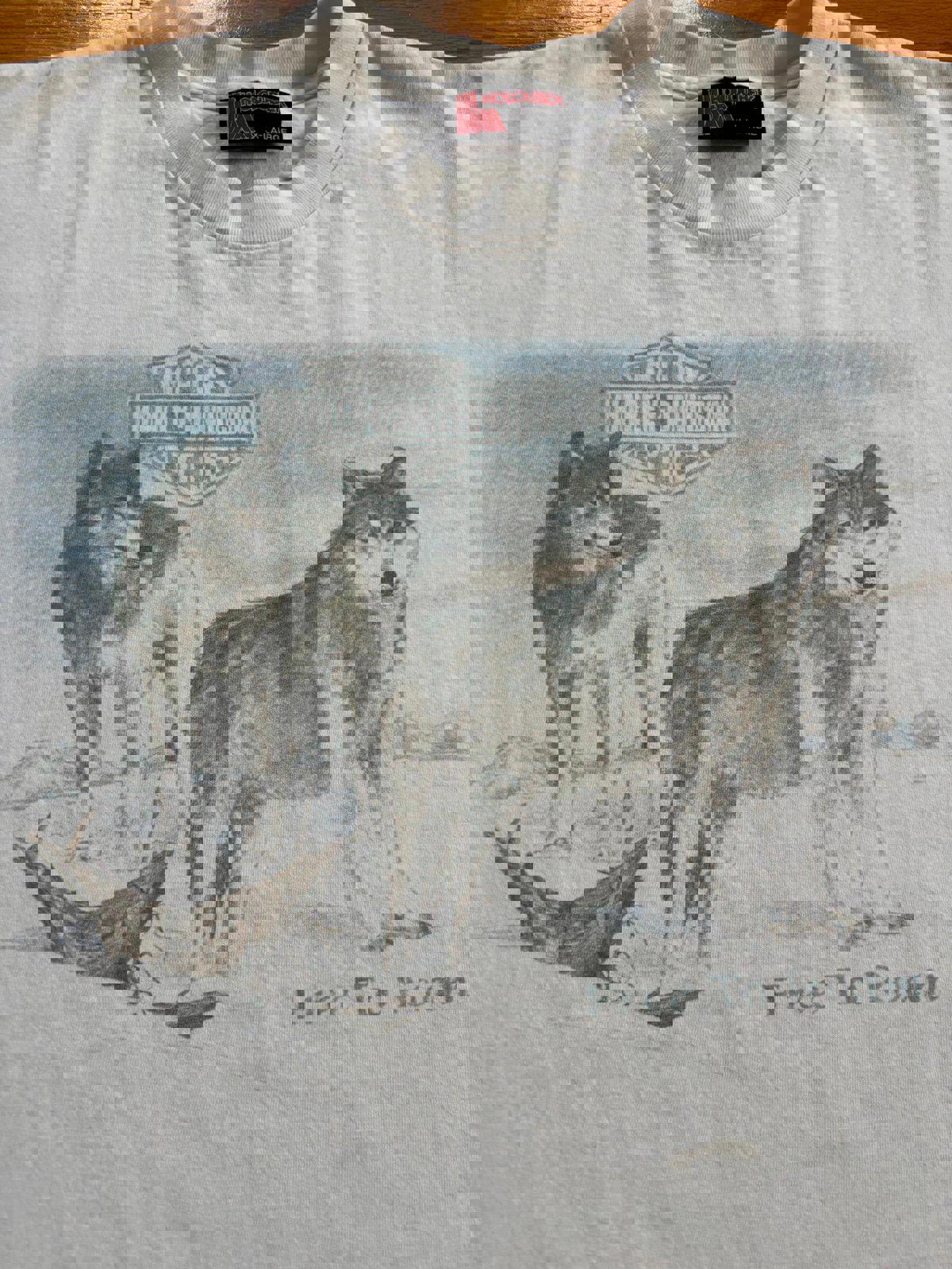 Vintage 90s Harley Davidson Motorcycle Free To Roam Wolf Nature T-Shirt